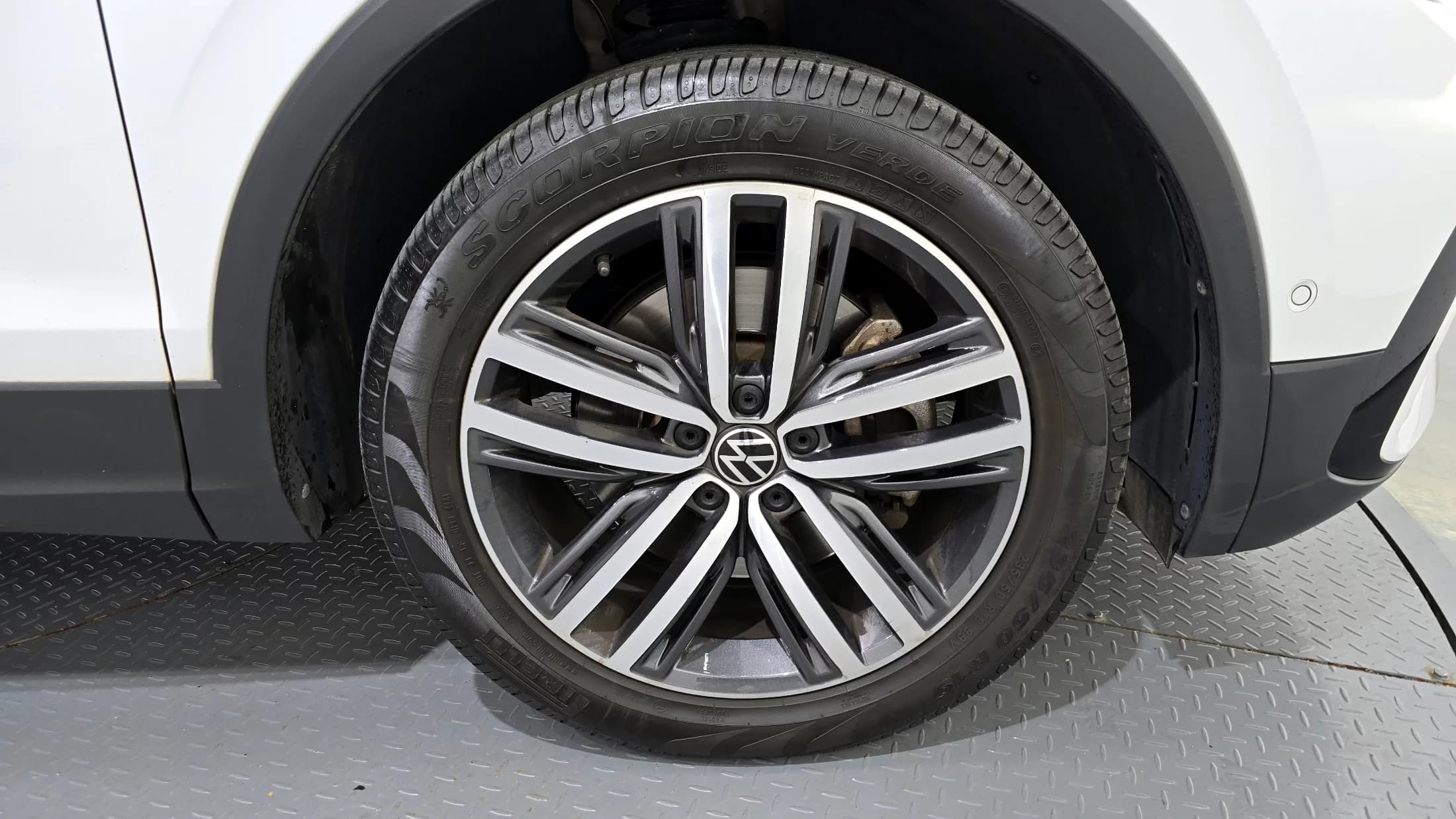 Volkswagen TIGUAN 2.0 TSI Prestige, 2022 г. 24781 км. — фото 5