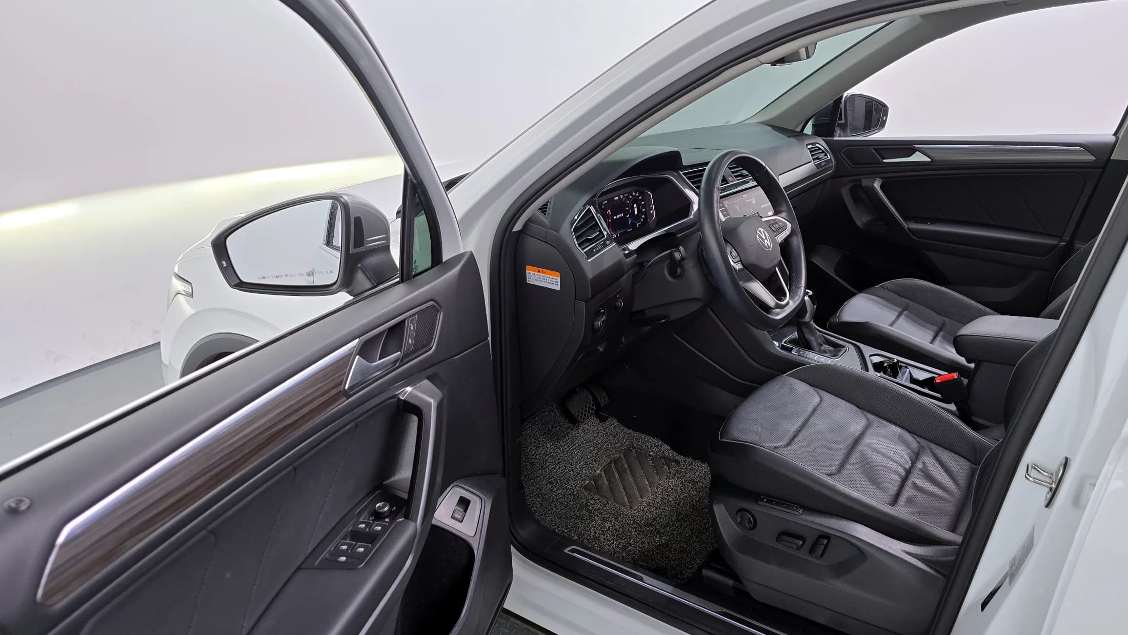 Volkswagen TIGUAN 2.0 TSI Prestige, 2022 г. 24781 км. — фото 10