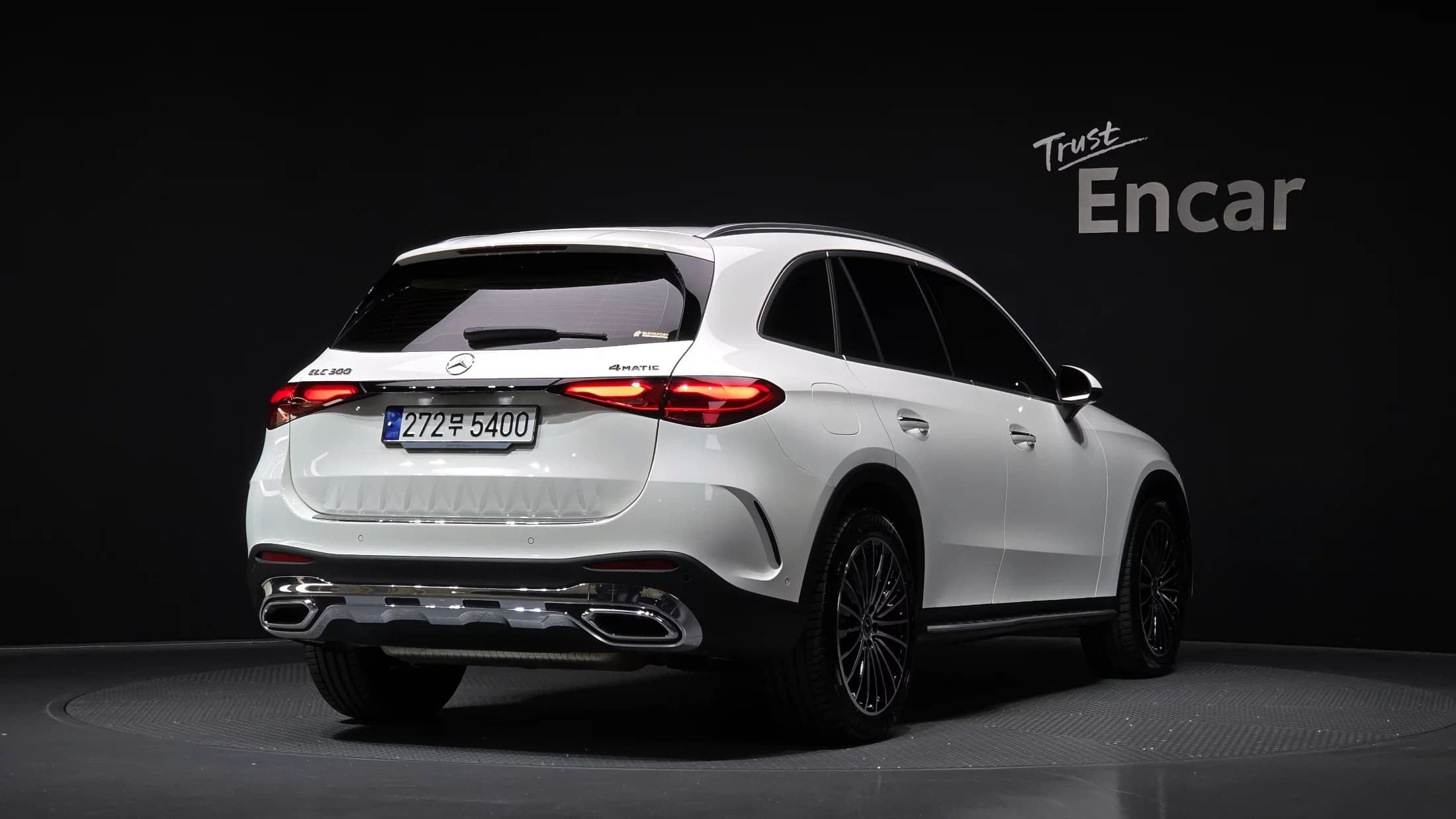 Mercedes-Benz GLC-Class GLC300 4MATIC AMG Line, 2024 г. 8167 км. — фото 2