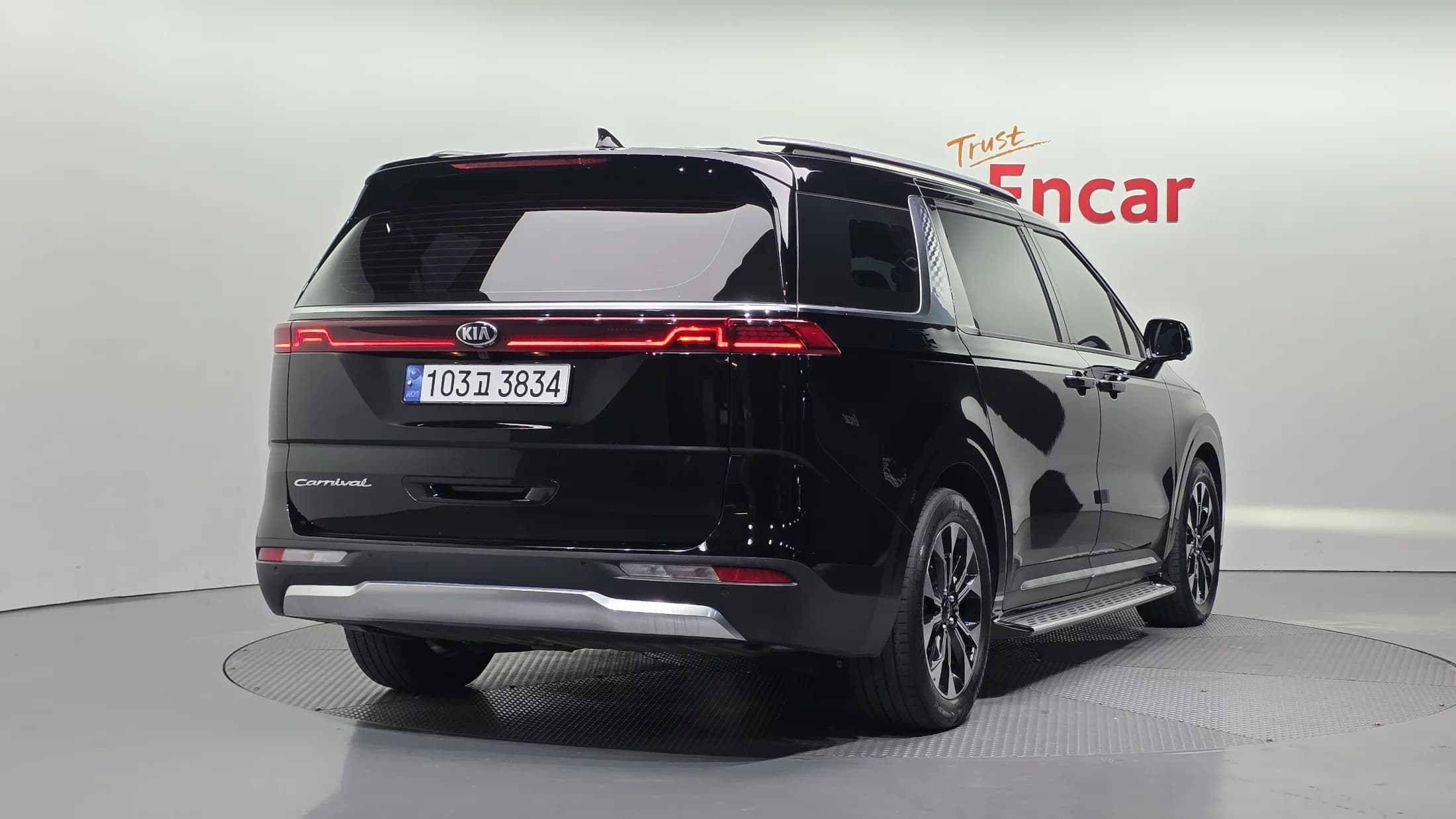 Kia Carnival Gasoline 9-Seater Signature, 2021 г. 64095 км. — фото 2