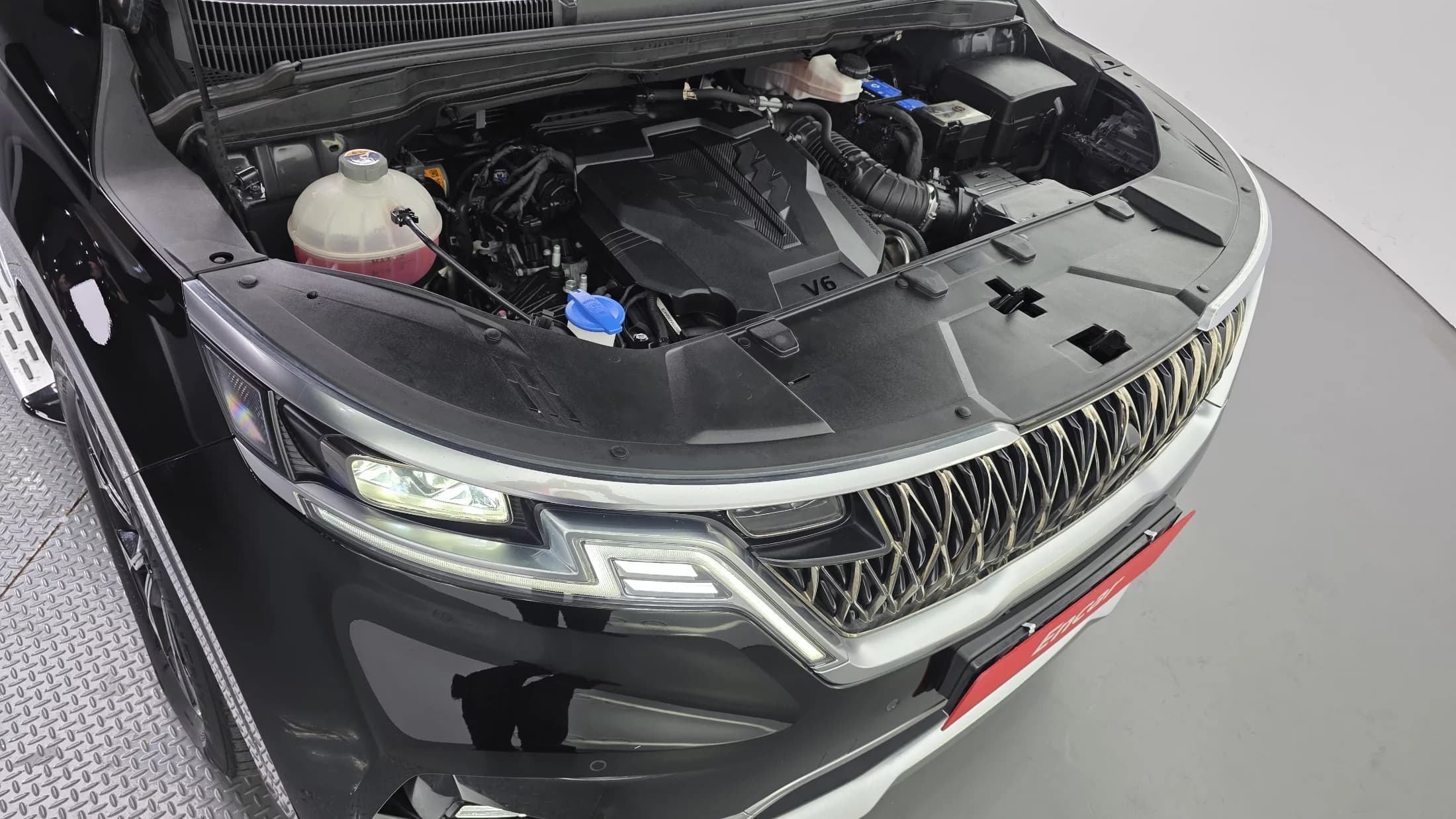 Kia Carnival Gasoline 9-Seater Signature, 2021 г. 64095 км. — фото 6