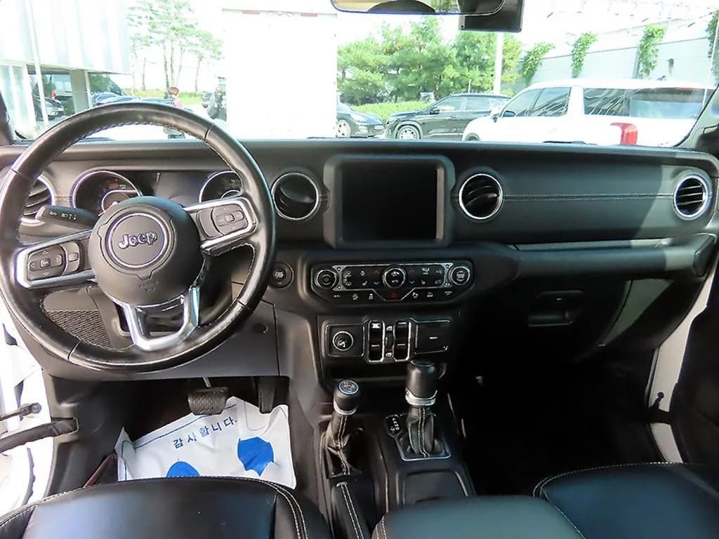 Jeep WRANGLER 2.0 Overland 4Door, 2021 г. 63590 км. — фото 7