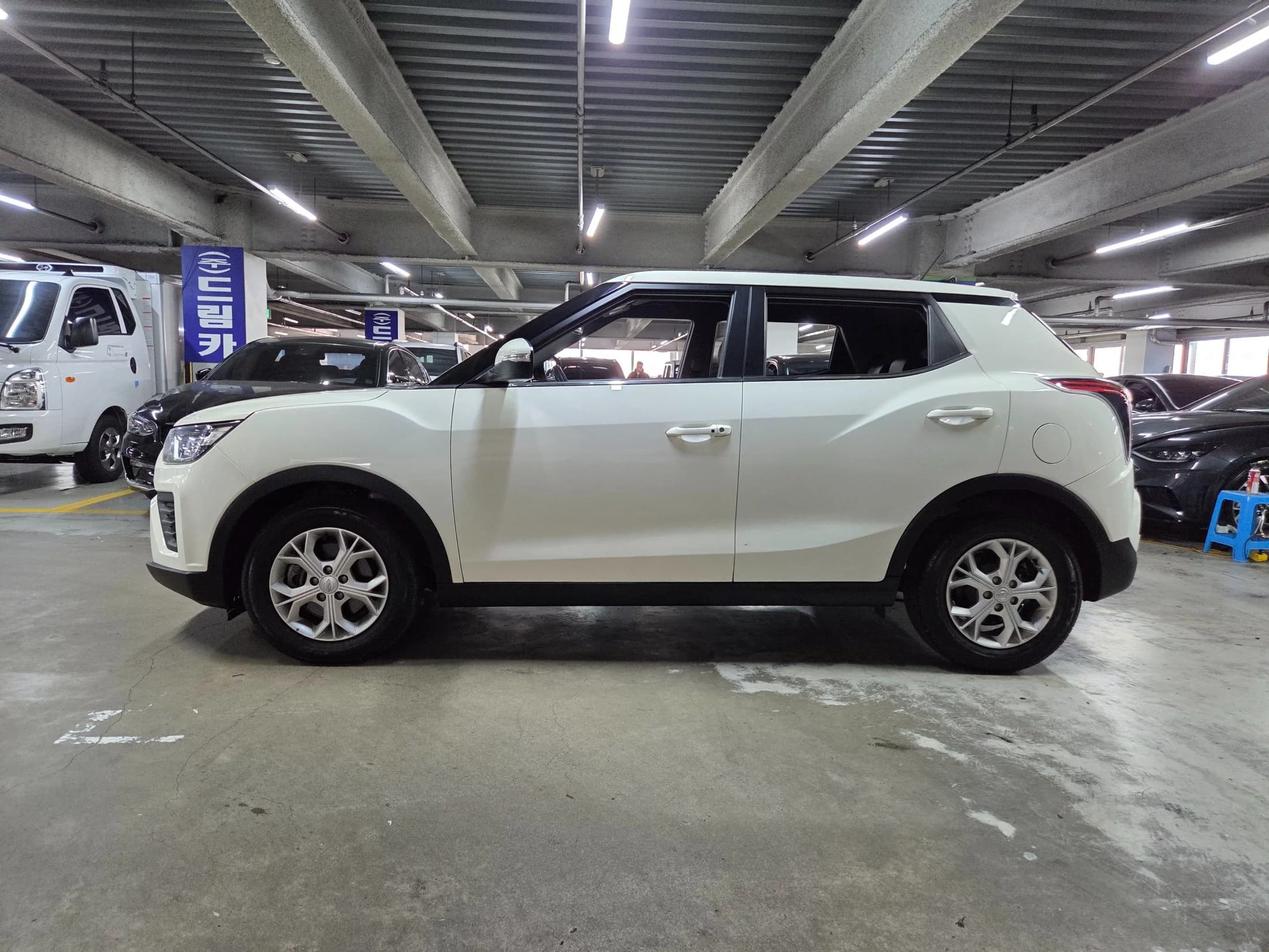 SsangYong TIBOLI Gasoline 1.5 2WD V1, 2021 г. 38895 км. — фото 20