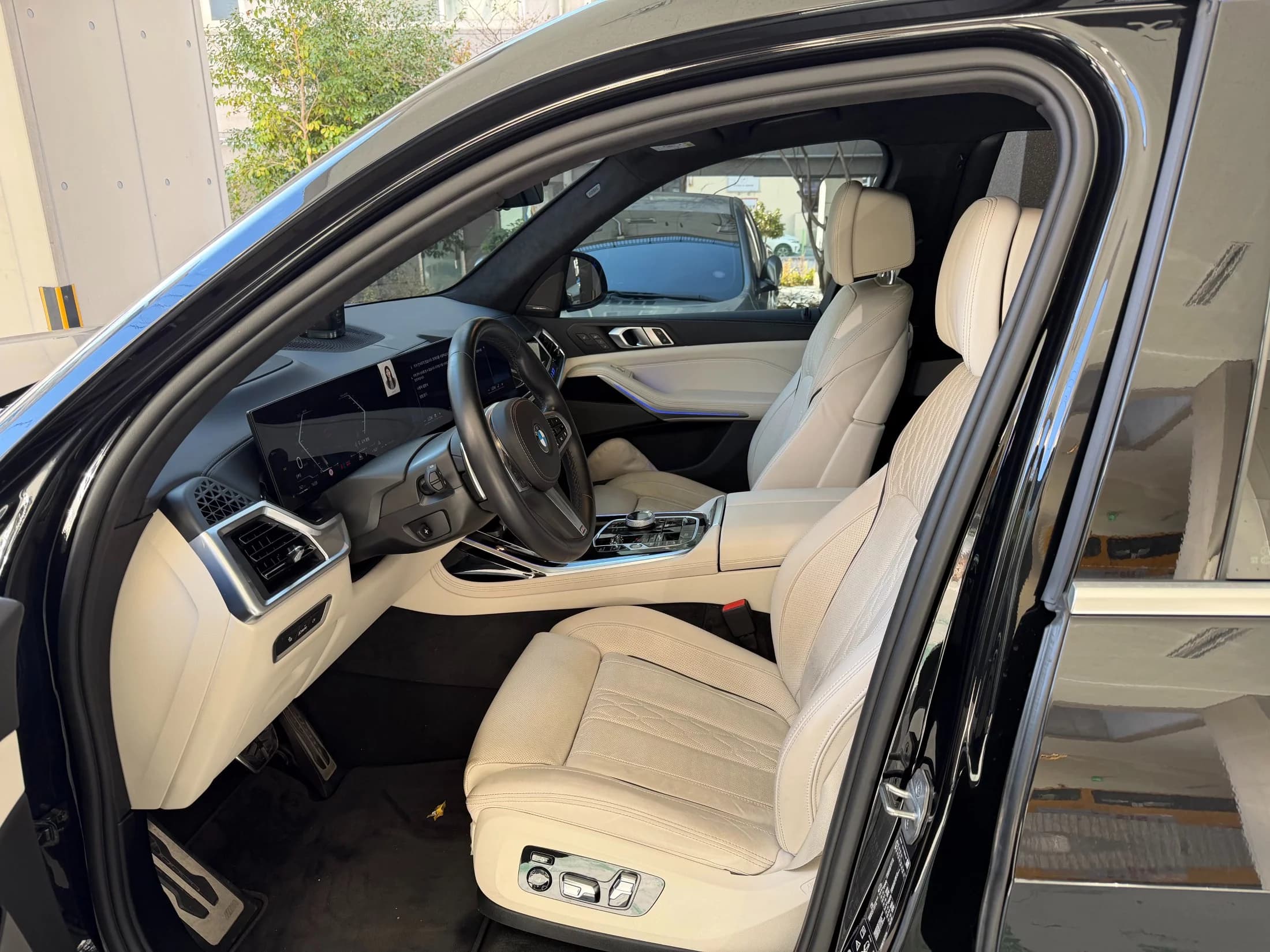 BMW X7 xDrive 40i M Sport 6STR, 2023 г. 40028 км. — фото 9