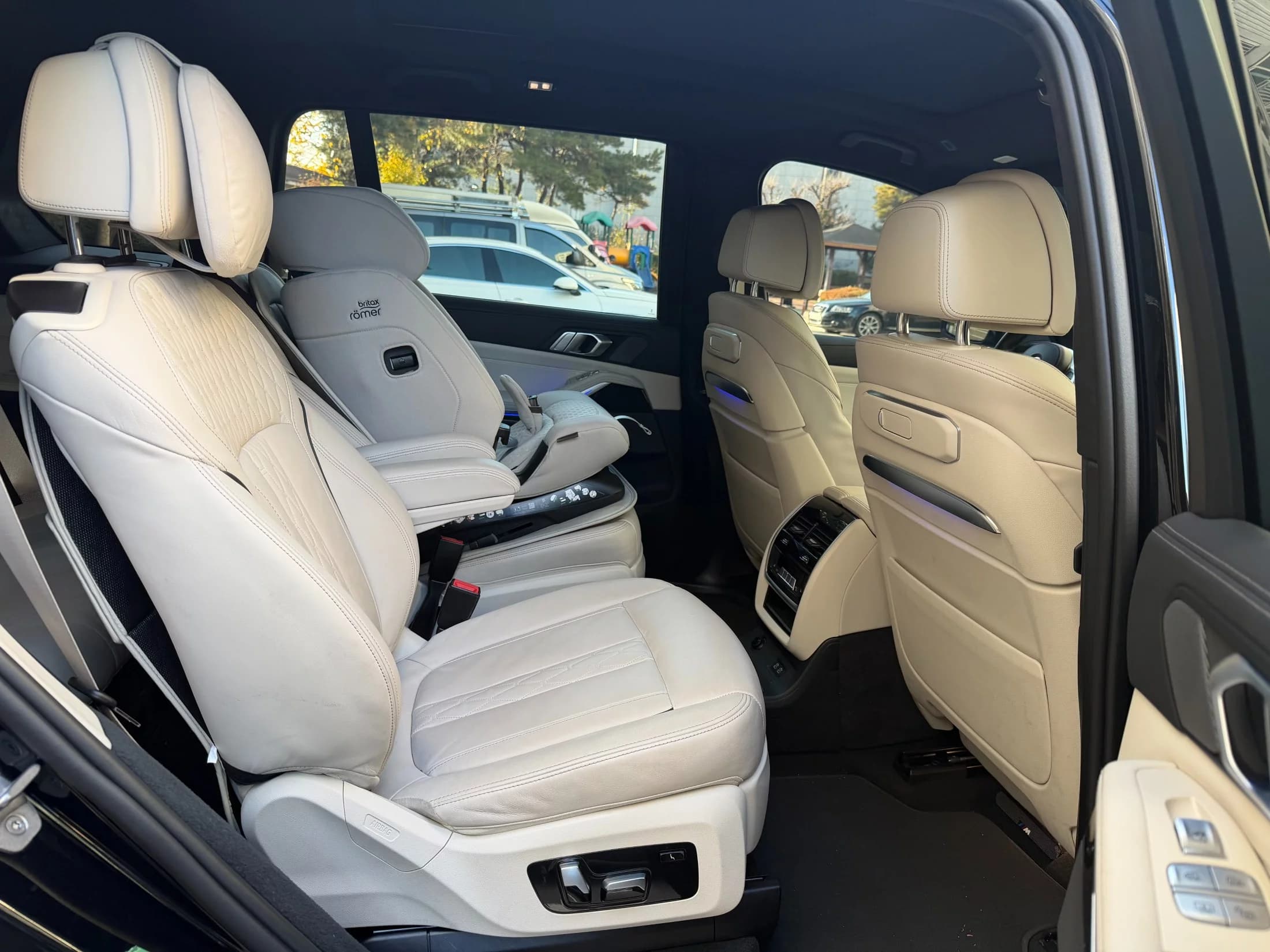BMW X7 xDrive 40i M Sport 6STR, 2023 г. 40028 км. — фото 10