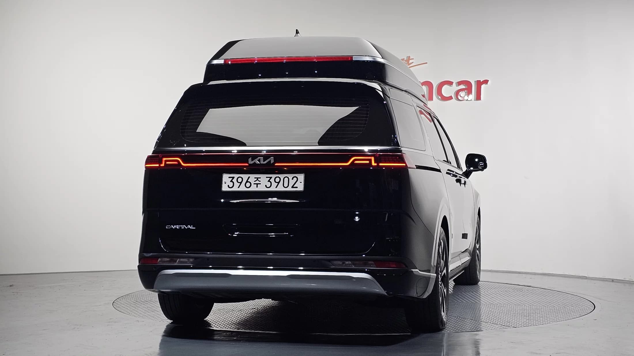 Kia Carnival Gasoline 9-Seater Hi-Limousine Signature, 2022 г. 33793 км. — фото 4