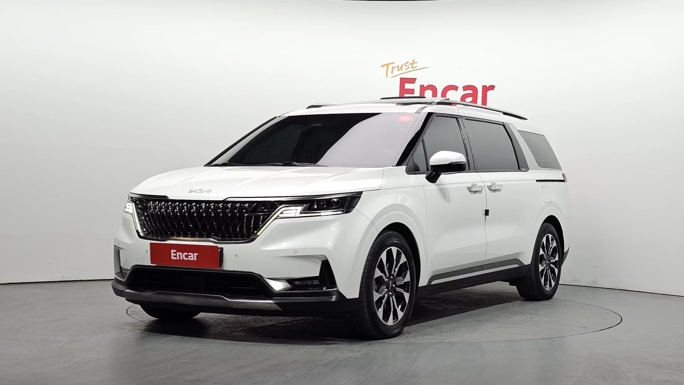 Kia Carnival 9-Seater Noblesse, 2023 г. 83261 км.