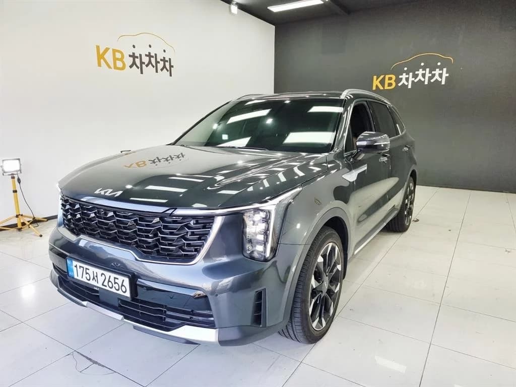 Kia Sorento Gasoline 2.5T 2WD Noblesse, 2025 г. 6917 км. — фото 2