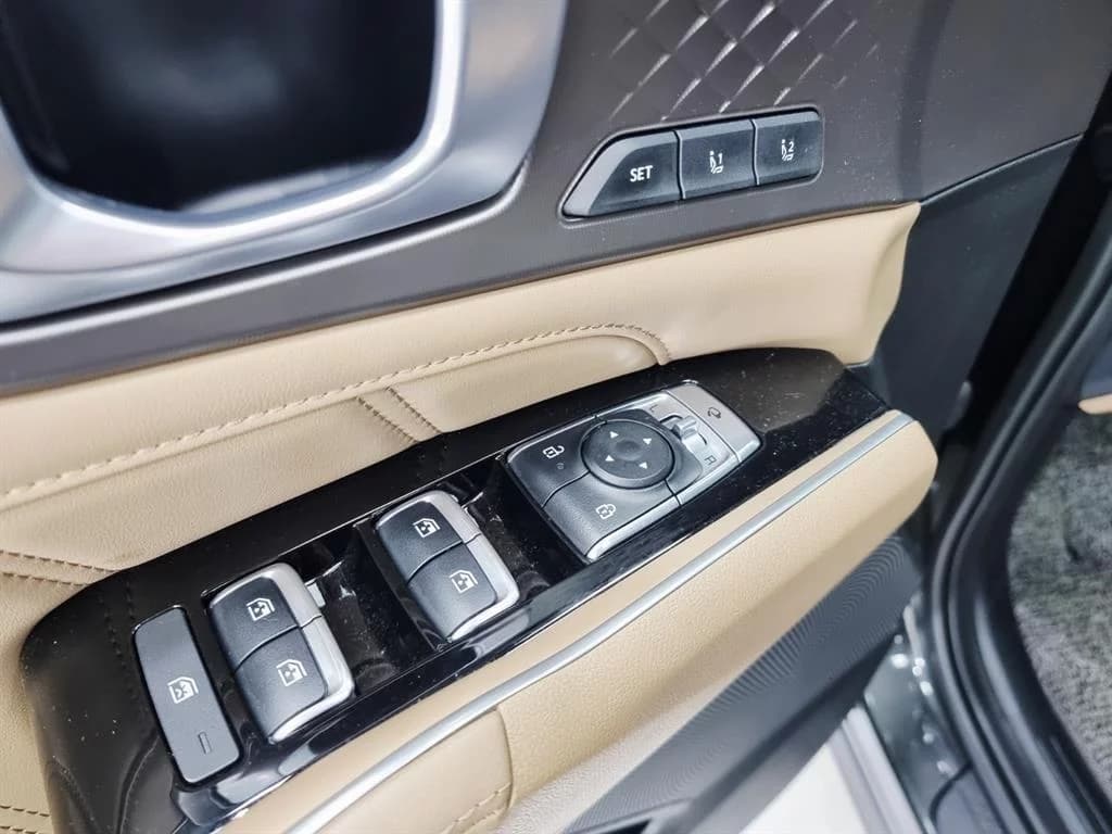 Kia Sorento Gasoline 2.5T 2WD Noblesse, 2025 г. 6917 км. — фото 18