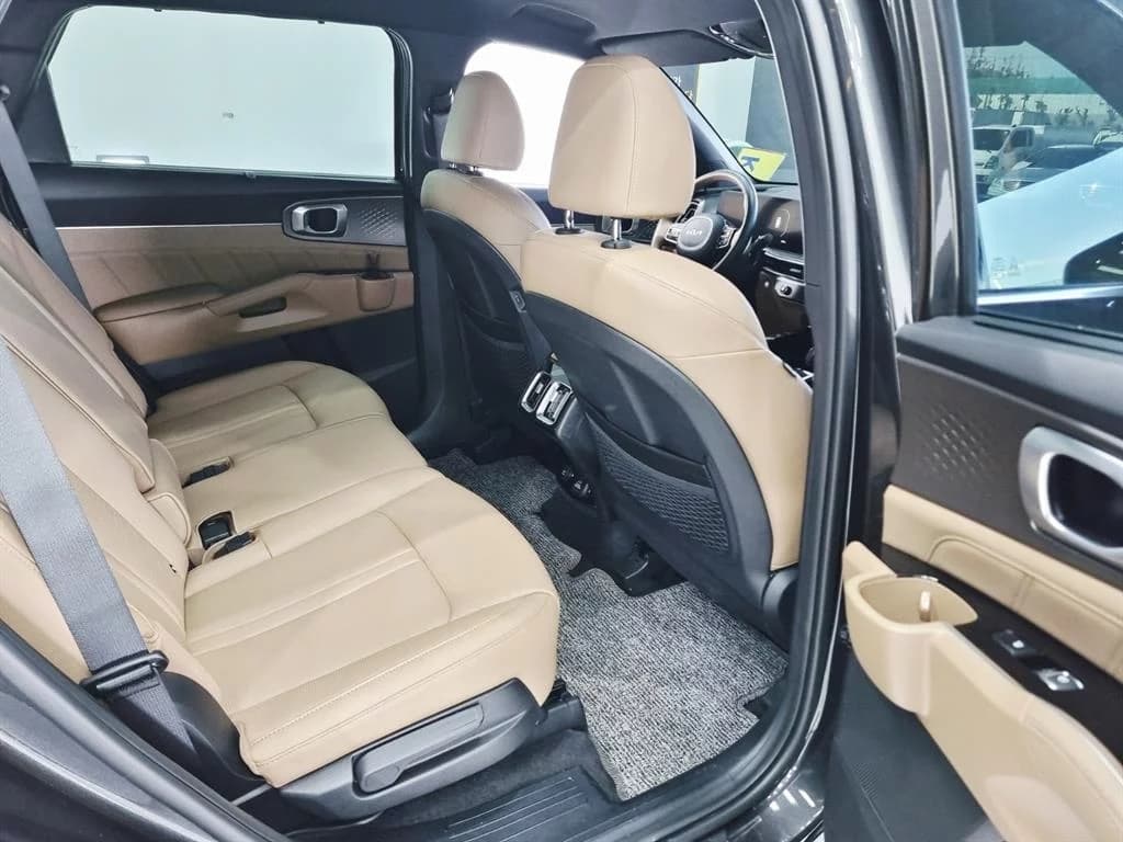 Kia Sorento Gasoline 2.5T 2WD Noblesse, 2025 г. 6917 км. — фото 20