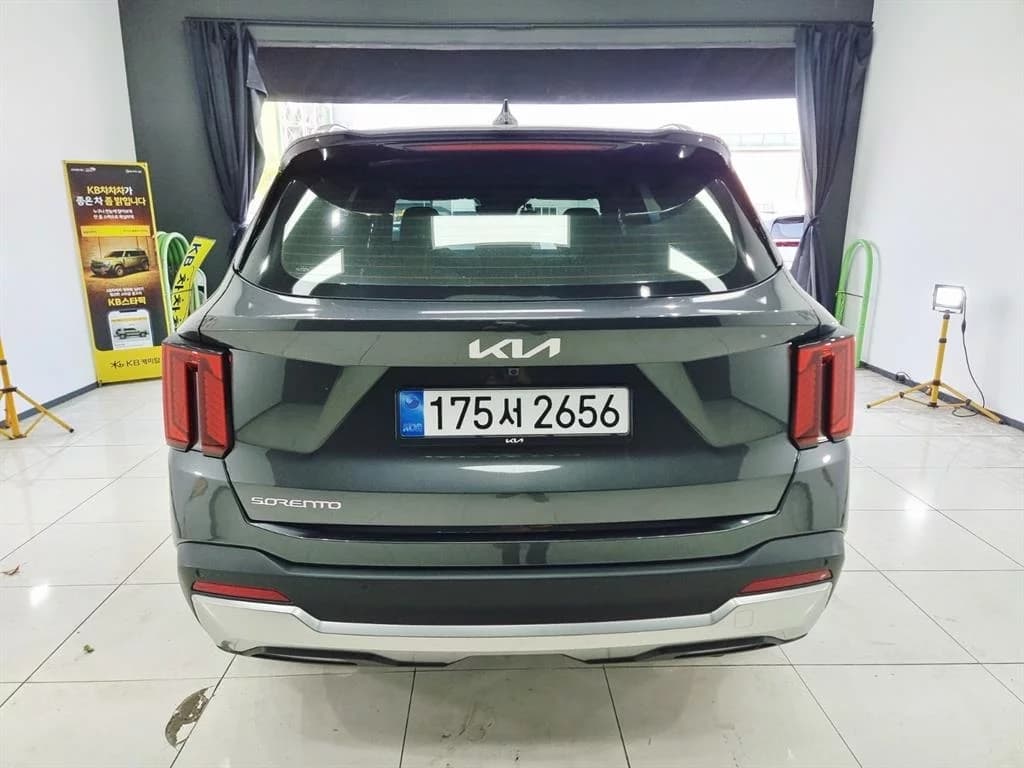 Kia Sorento Gasoline 2.5T 2WD Noblesse, 2025 г. 6917 км. — фото 3