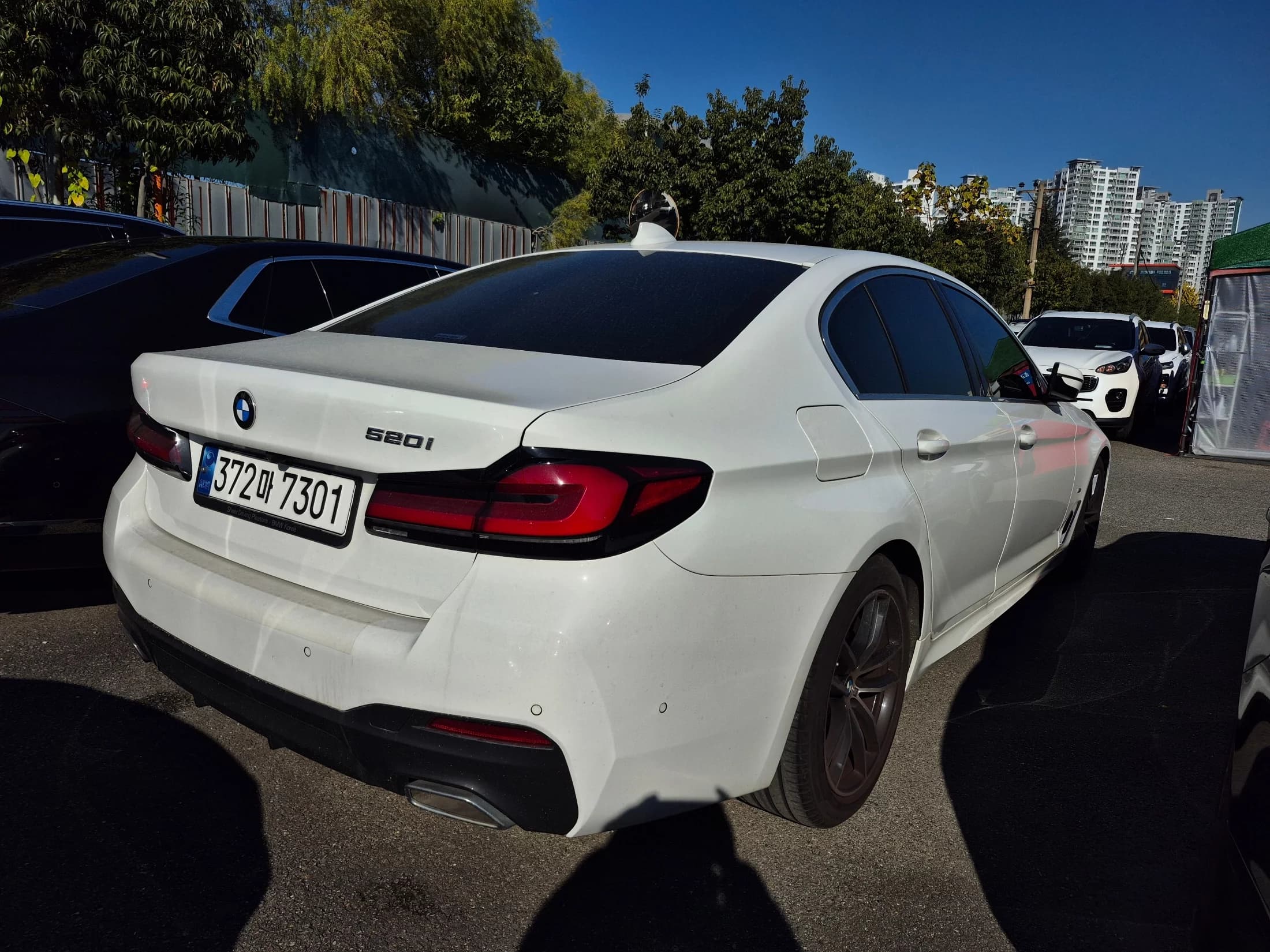 BMW 5-Series 520i M Sport, 2022 г. 51043 км. — фото 2