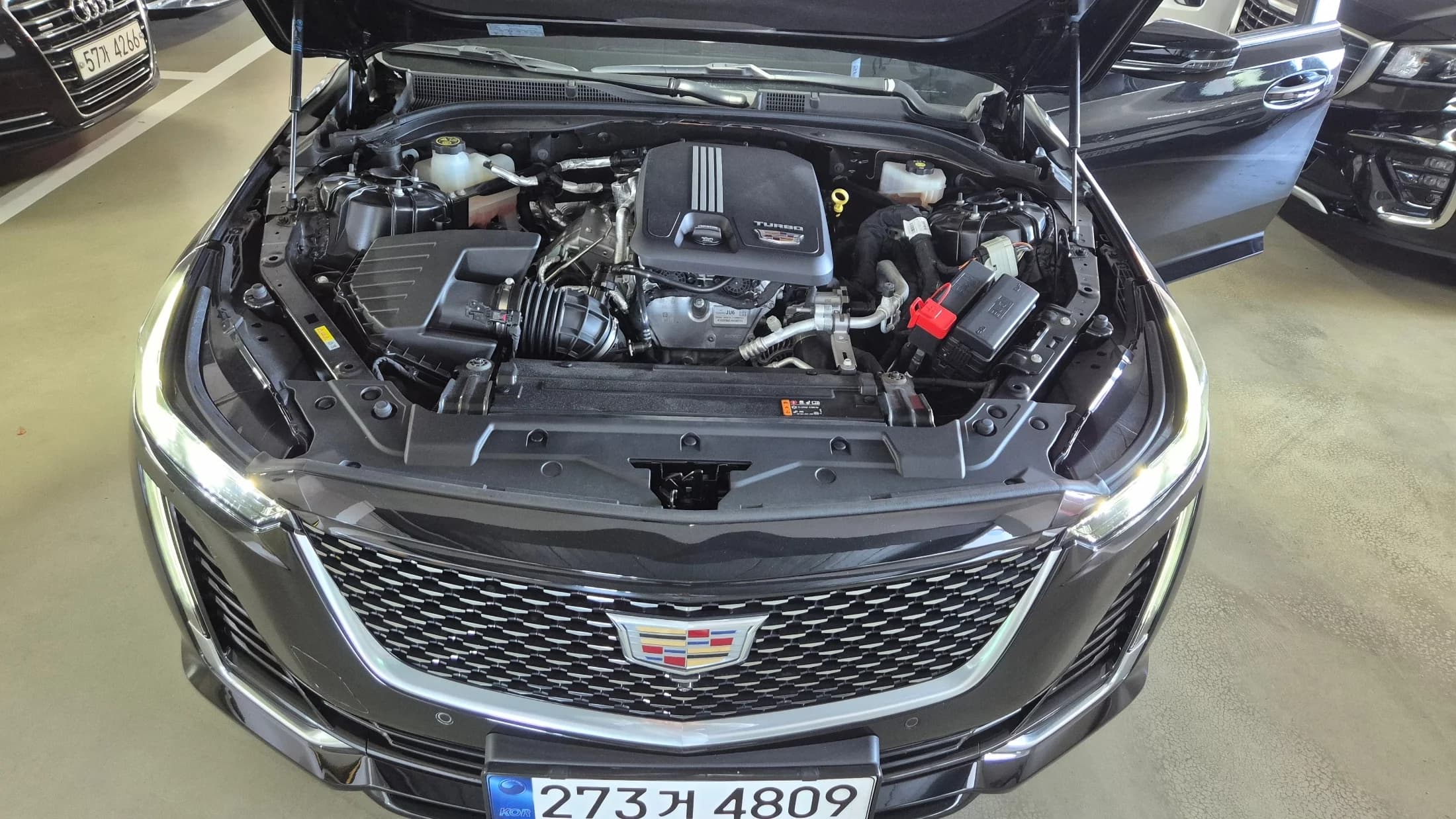 Cadillac CT5 2.0 Premium Luxury, 2023 г. 22855 км. — фото 6