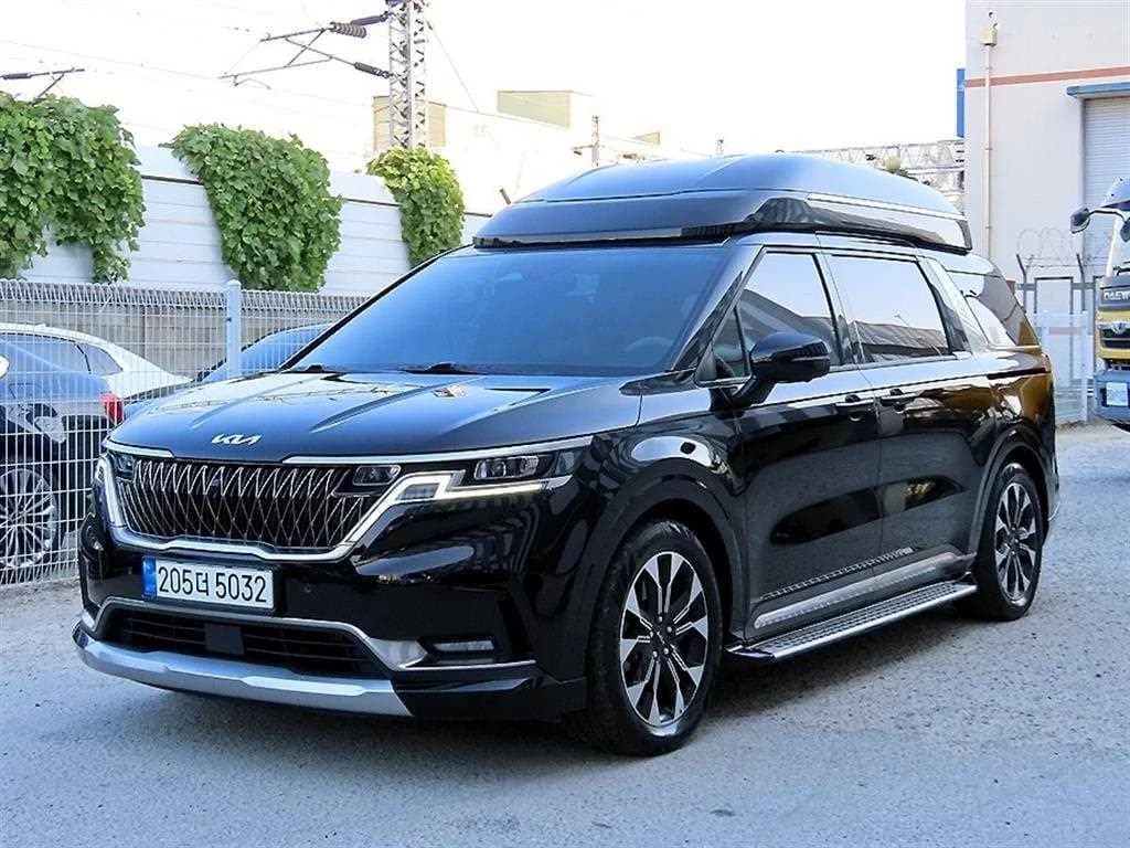 Kia Carnival 9-Seater Hi-Limousine Signature, 2022 г. 83790 км. — фото 2