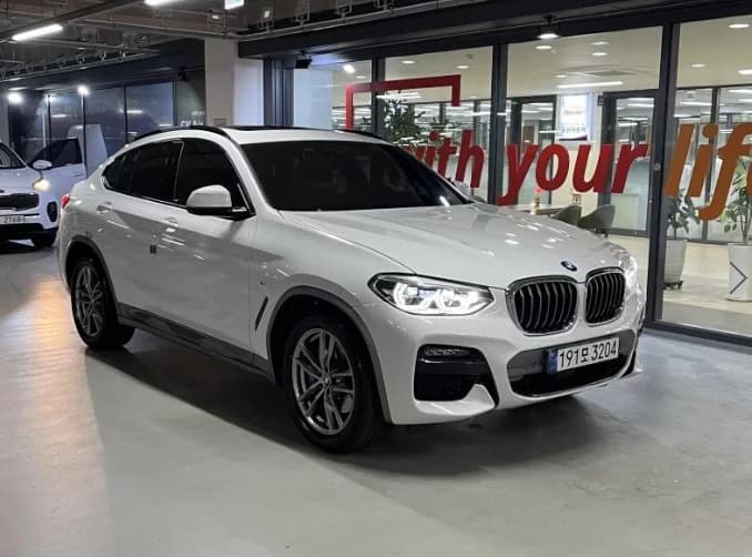 BMW X4 xDrive20i M Sport X, 2021 г. 26576 км. — фото 2
