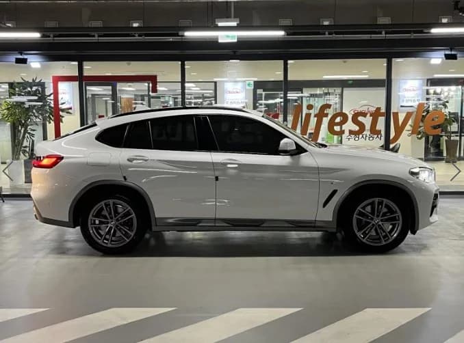 BMW X4 xDrive20i M Sport X, 2021 г. 26576 км. — фото 3