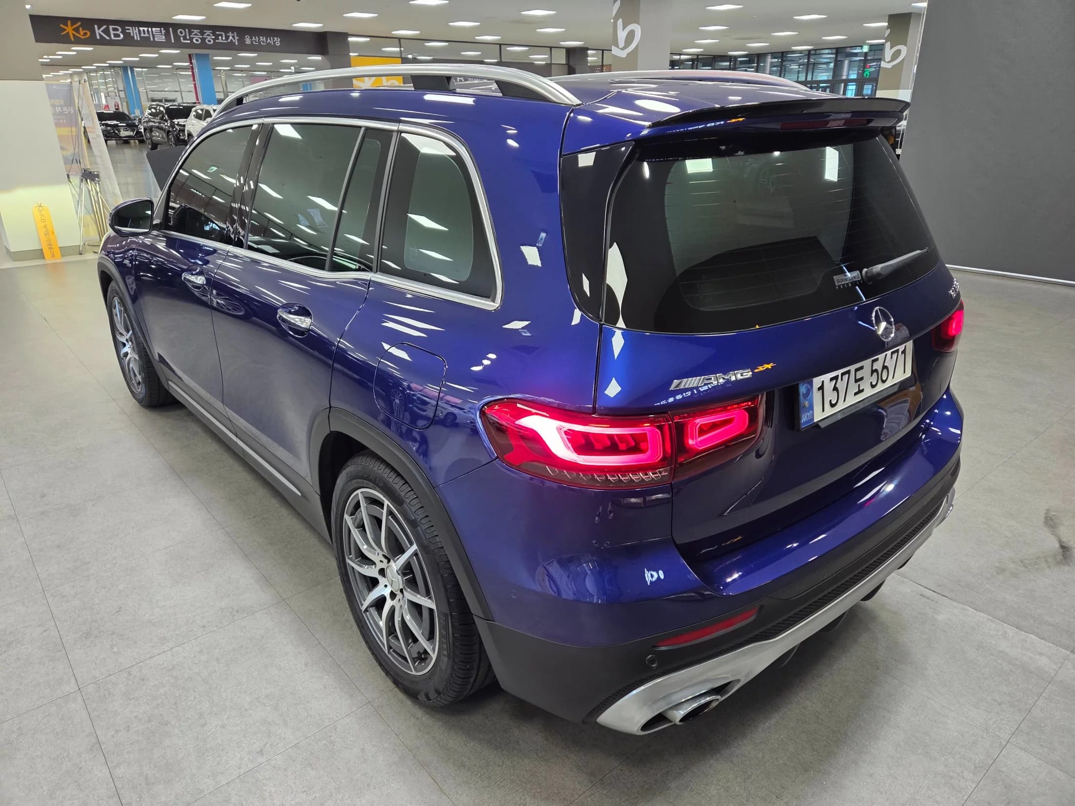 Mercedes-Benz GLB-Class AMG GLB35 4MATIC, 2022 г. 34382 км. — фото 2