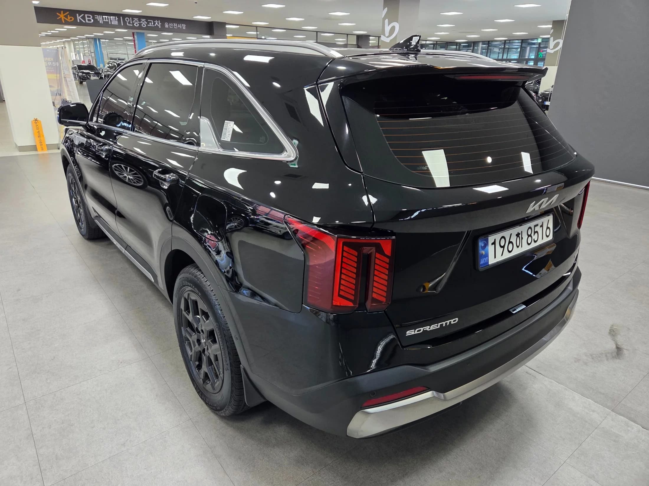 Kia Sorento HEV 1.6 2WD Noblesse, гибрид, 2024 г. 28155 км. — фото 2
