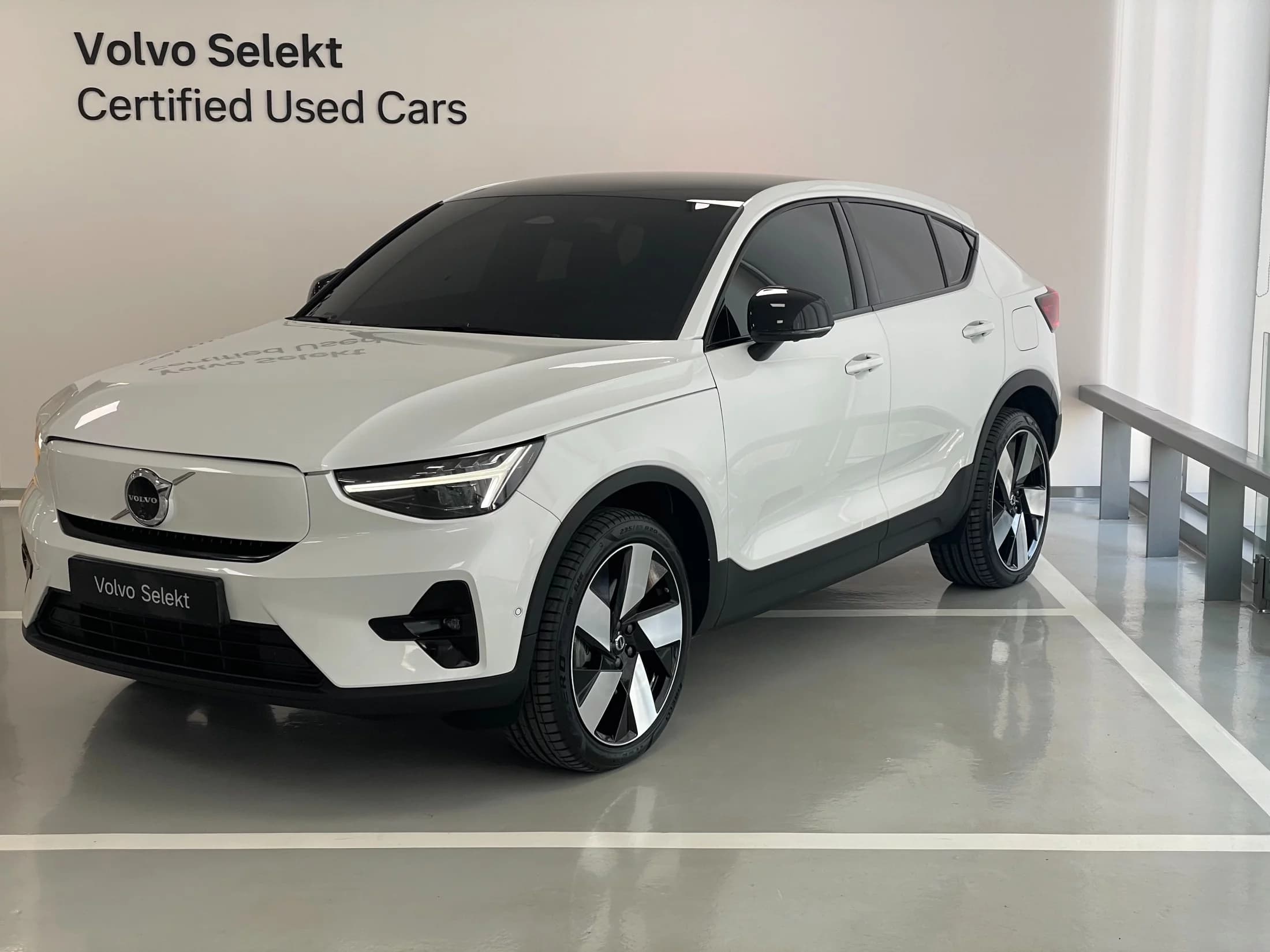 Volvo C40 Twin Ultimate, электромобиль, 2024 г. 20166 км.
