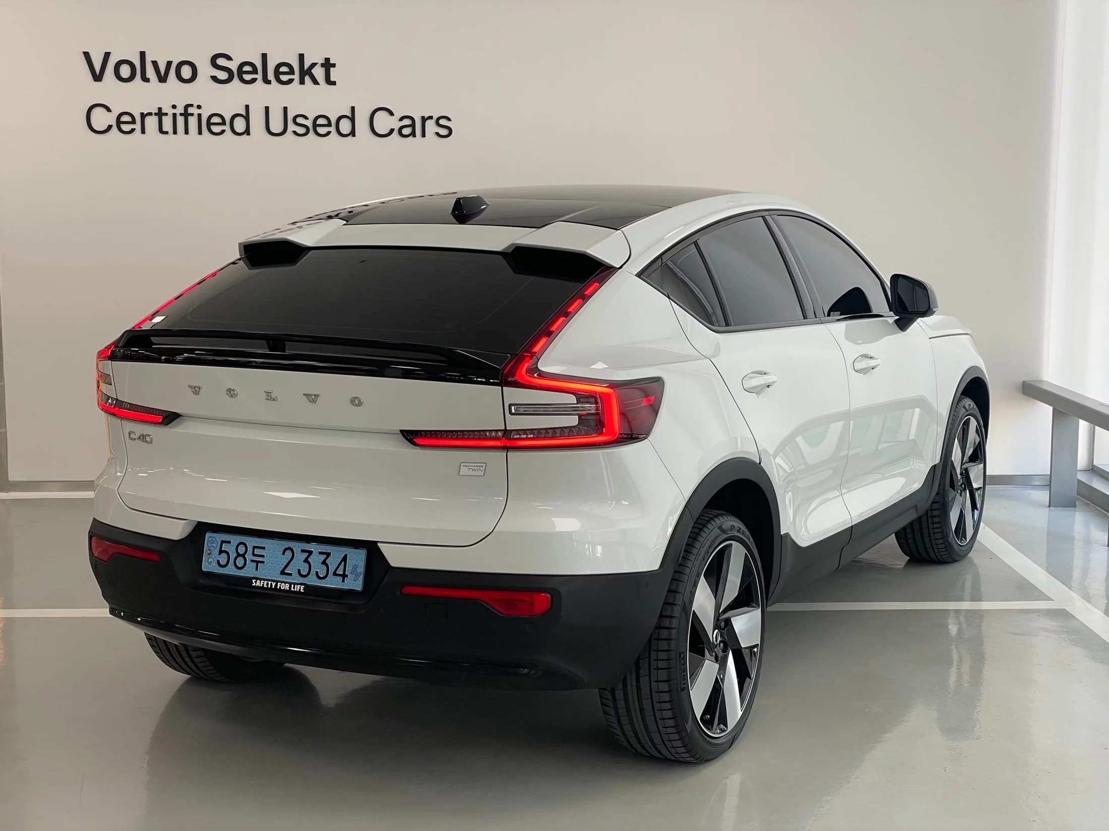 Volvo C40 Twin Ultimate, электромобиль, 2024 г. 20166 км. — фото 2