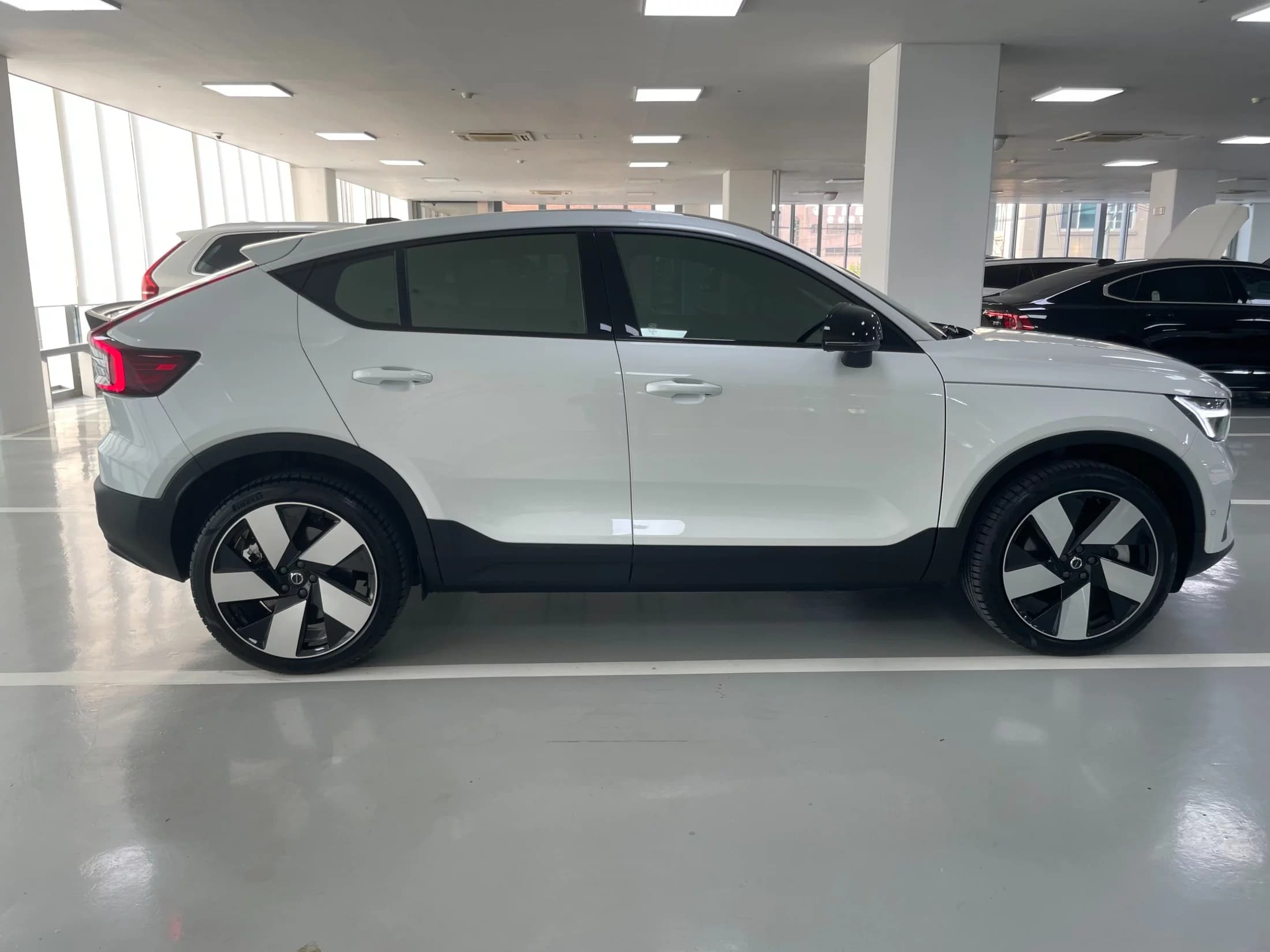 Volvo C40 Twin Ultimate, электромобиль, 2024 г. 20166 км. — фото 12