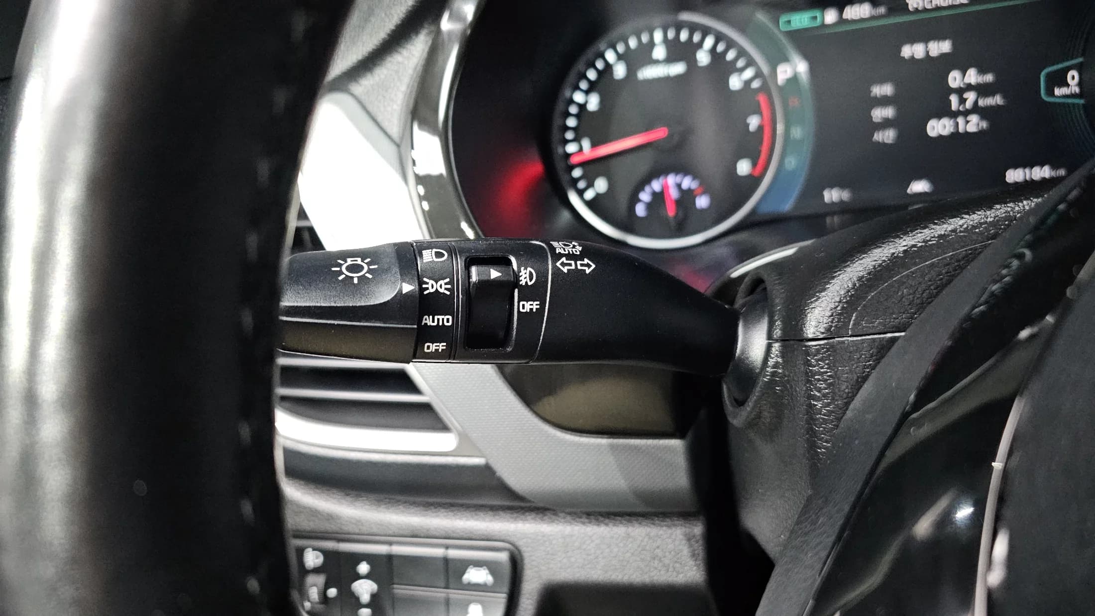 Kia Seltos Gasoline 1.6 Turbo 2WD Trendy, 2022 г. 88184 км. — фото 17