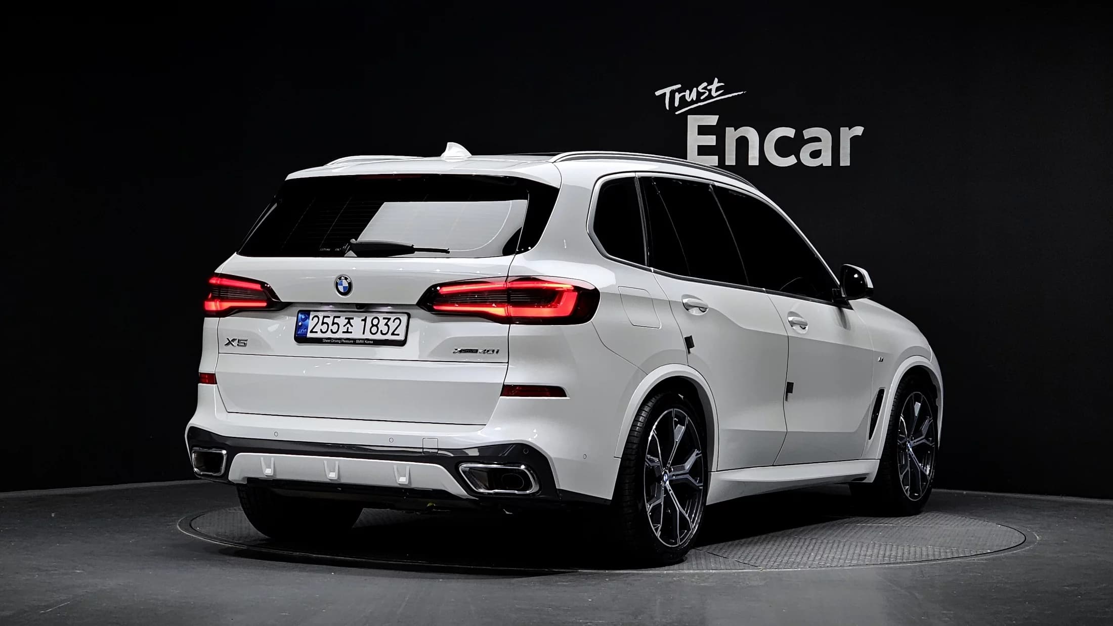 BMW X5 xDrive 40i M Sport, 2023 г. 9061 км. — фото 2