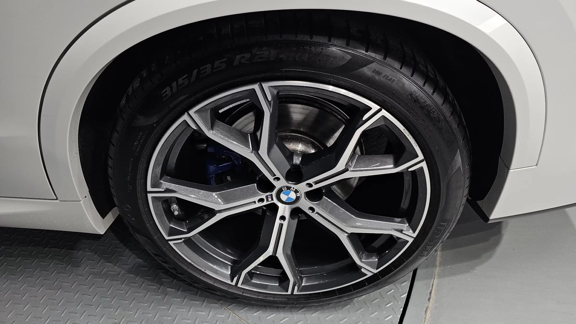 BMW X5 xDrive 40i M Sport, 2023 г. 9061 км. — фото 5