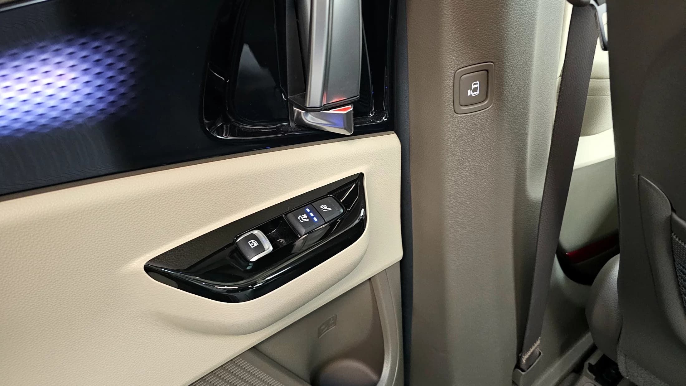 Kia Carnival Gasoline 9-Seater Hi-Limousine Signature, 2022 г. 37849 км. — фото 18