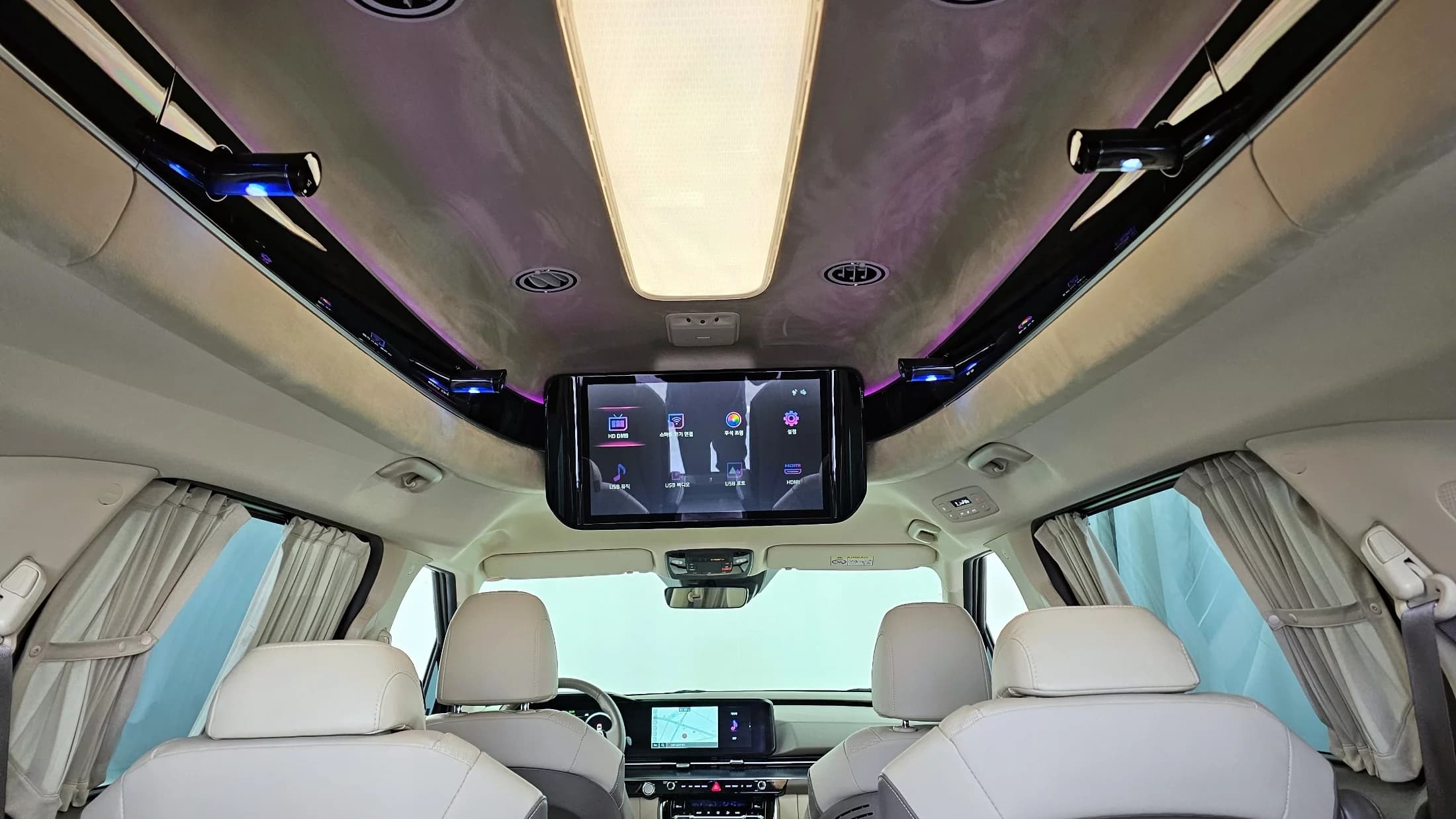 Kia Carnival Gasoline 9-Seater Hi-Limousine Signature, 2022 г. 37849 км. — фото 19