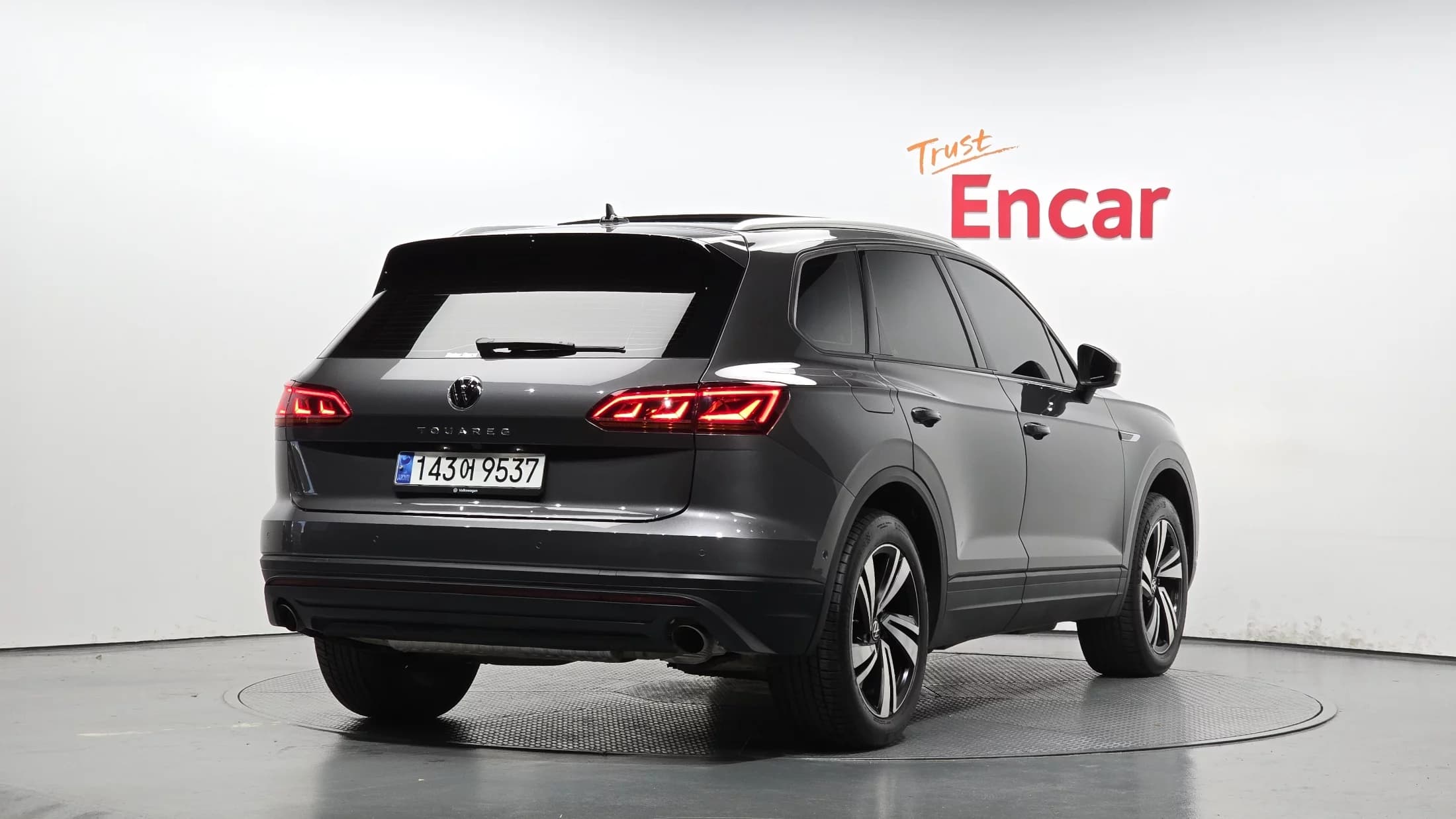 Volkswagen Touareg 3.0 TDI Premium, 2023 г. 41175 км. — фото 2