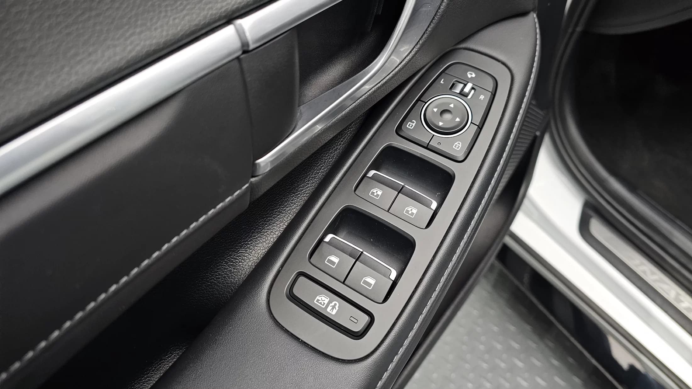 Hyundai Sonata 2.0 Premium Plus, 2021 г. 74726 км. — фото 12