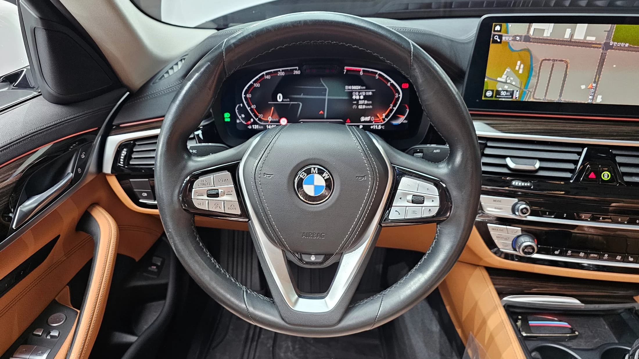 BMW 5-Series 520i Luxury, 2021 г. 56044 км. — фото 13