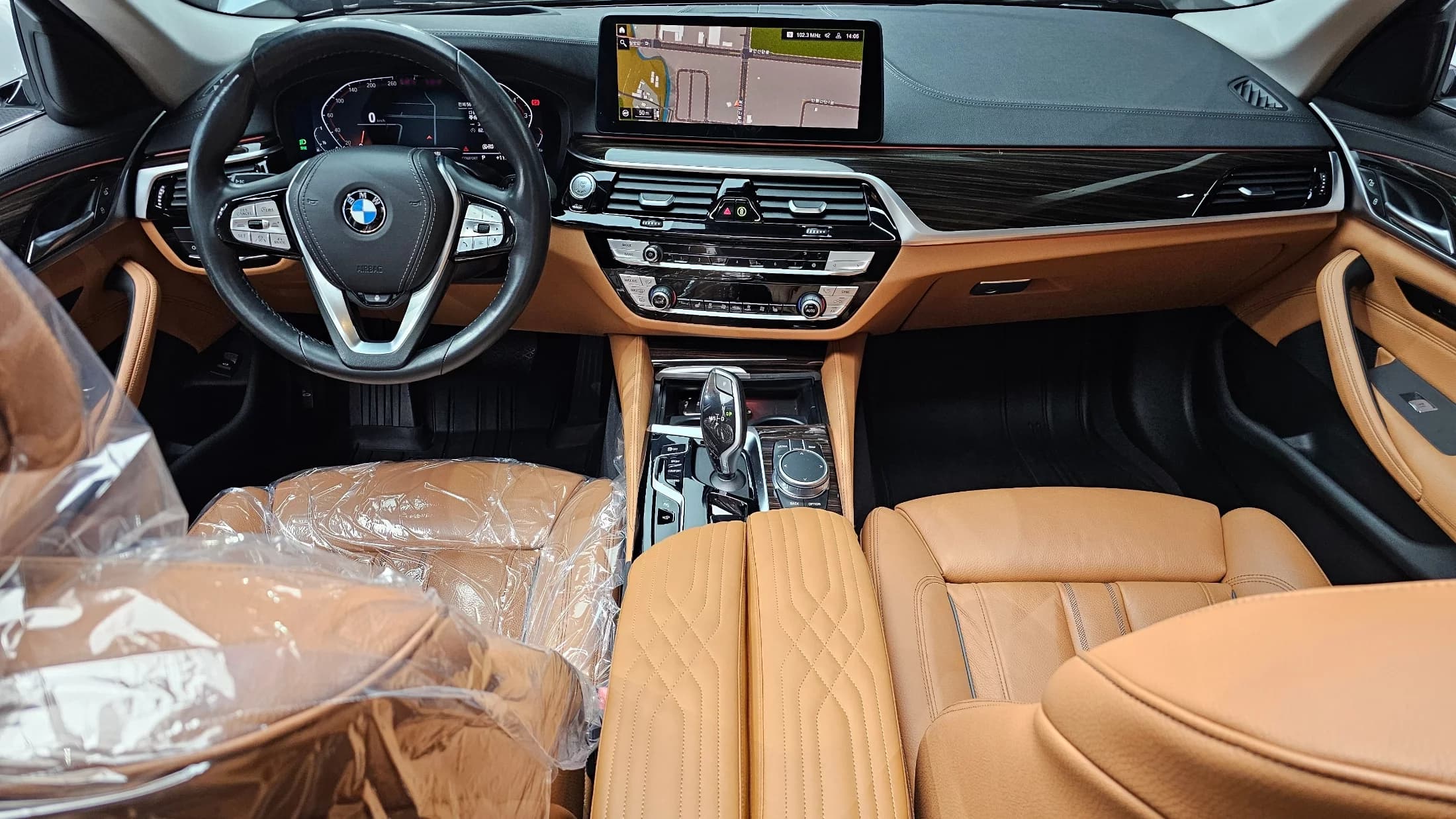 BMW 5-Series 520i Luxury, 2021 г. 56044 км. — фото 7