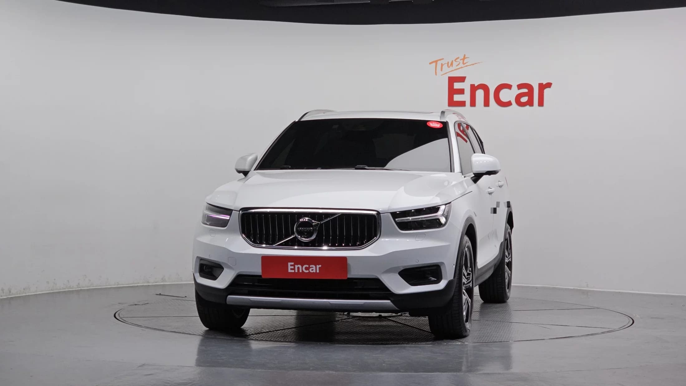 Volvo XC40 B4 Inscription, 2021 г. 31116 км. — фото 3