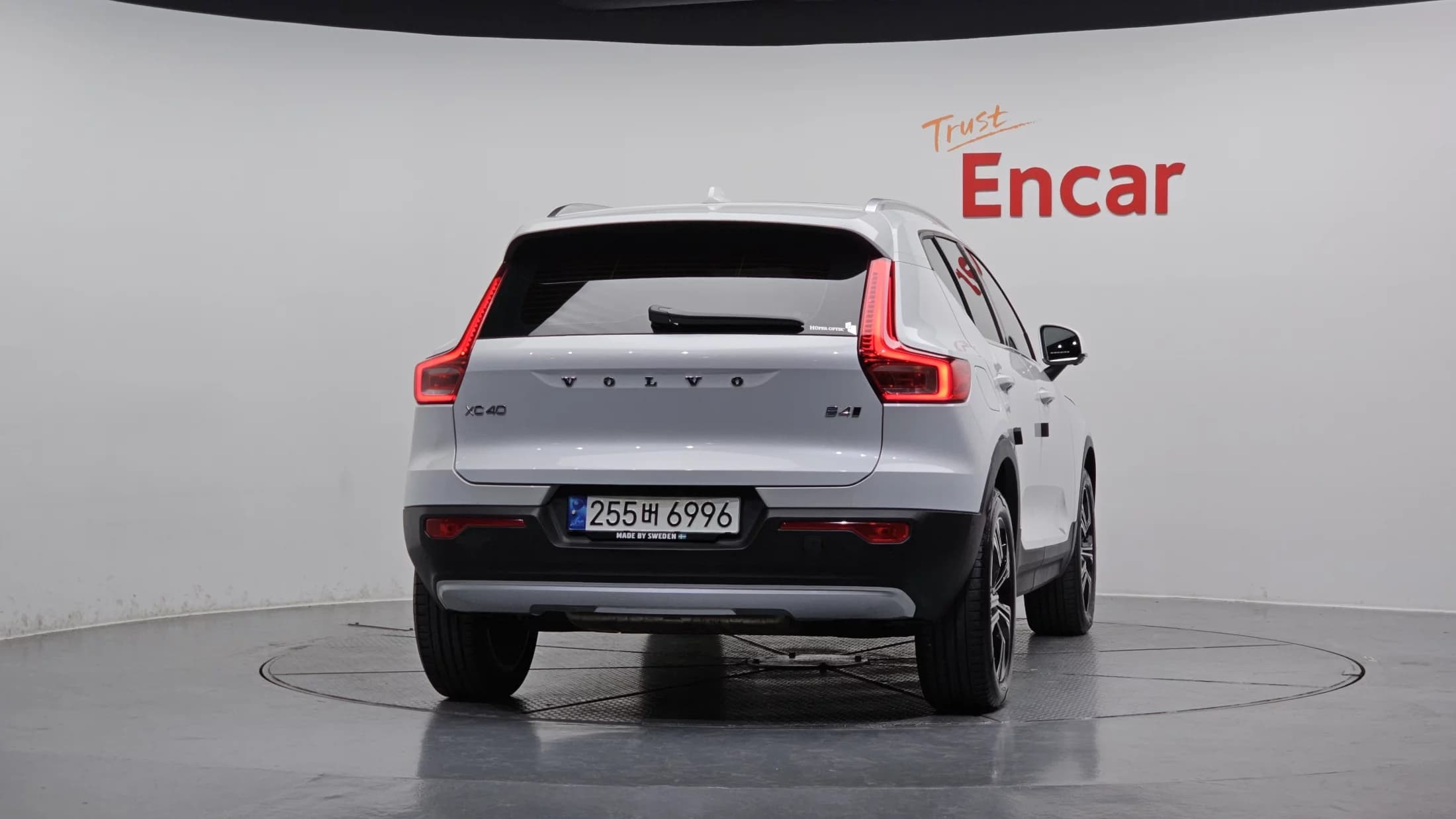 Volvo XC40 B4 Inscription, 2021 г. 31116 км. — фото 4