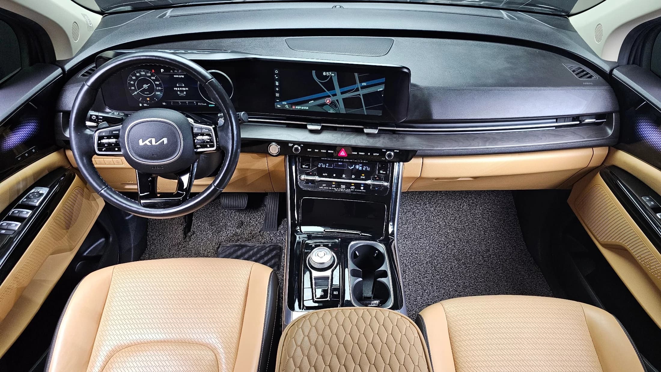 Kia Carnival 9-Seater Signature, 2021 г. 68633 км. — фото 7