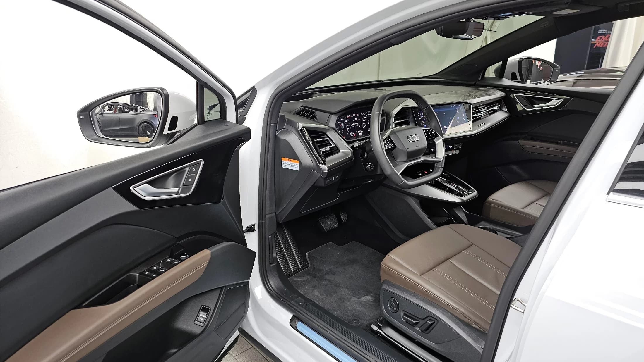 Audi Q4 e-tron 45 Premium, электромобиль, 2025 г. 9132 км. — фото 10