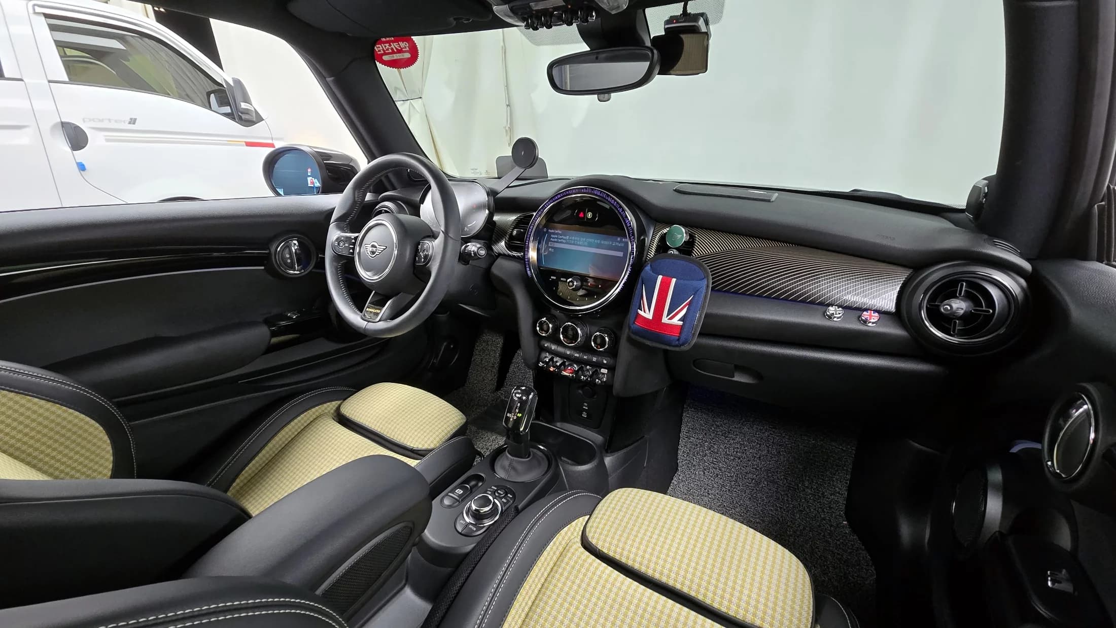MINI Cooper 3Door Resolute Edition 3rd Gen, 2022 г. 38001 км. — фото 7