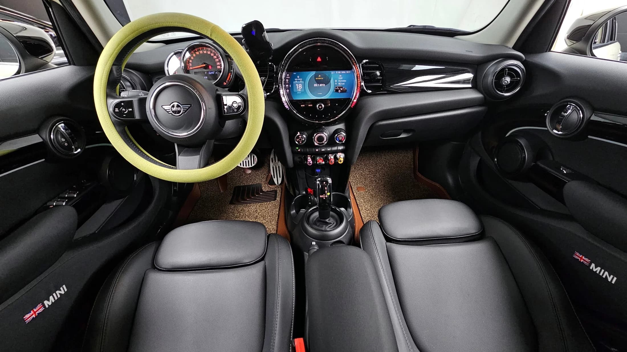 MINI Cooper 5Door Classic Third Generation, 2022 г. 29388 км. — фото 7