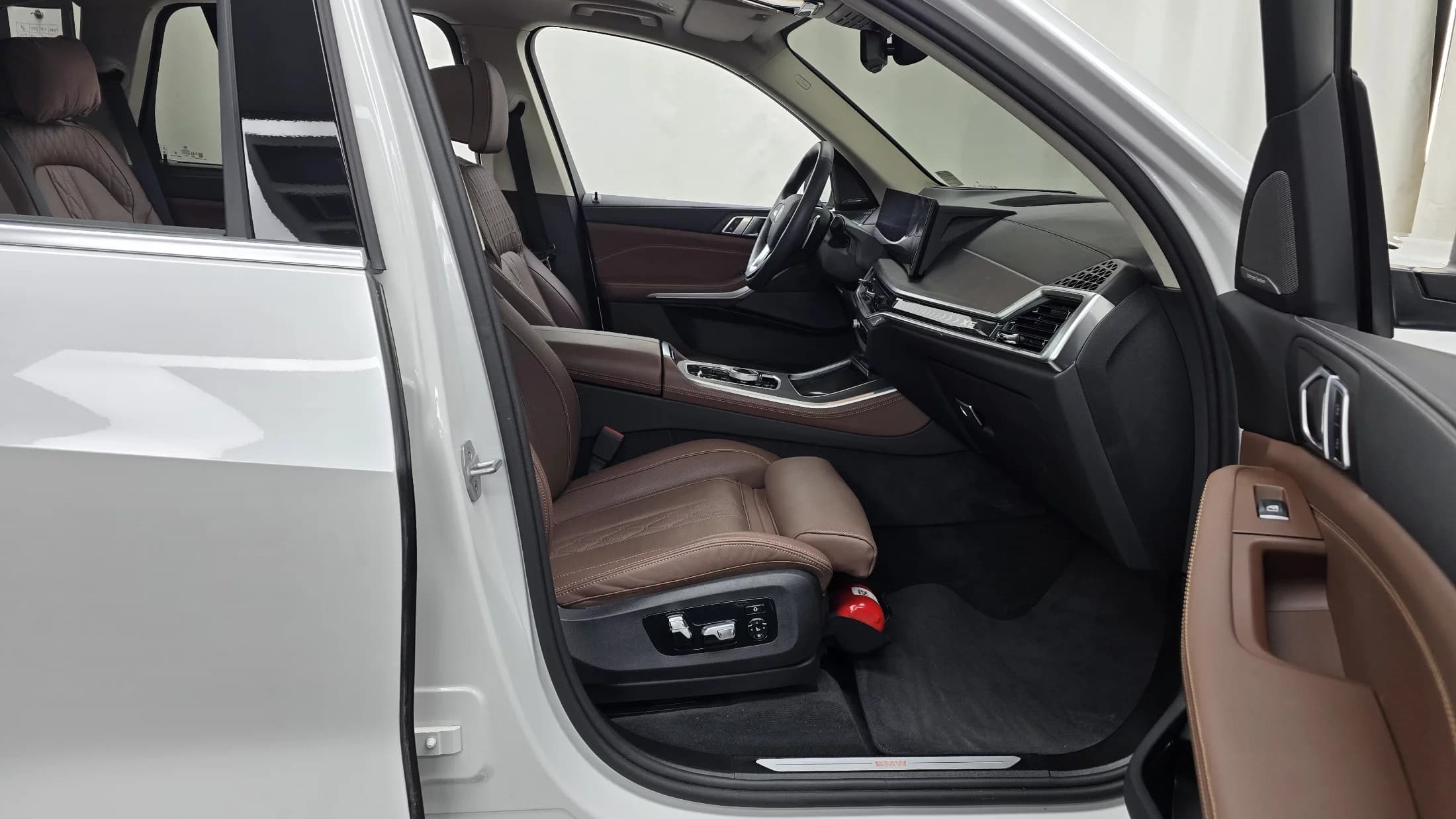 BMW X5 xDrive 40i xLine, 2024 г. 21564 км. — фото 11