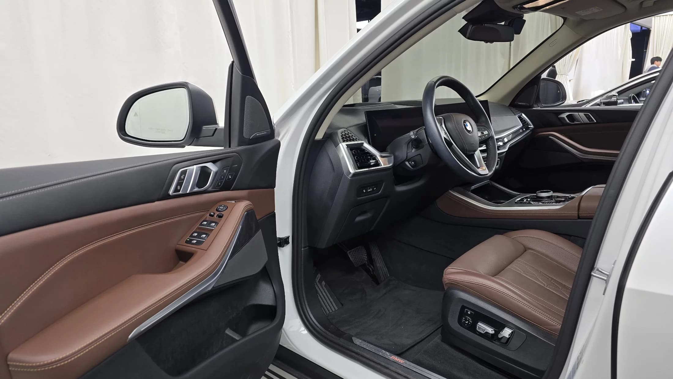 BMW X5 xDrive 40i xLine, 2024 г. 21564 км. — фото 10