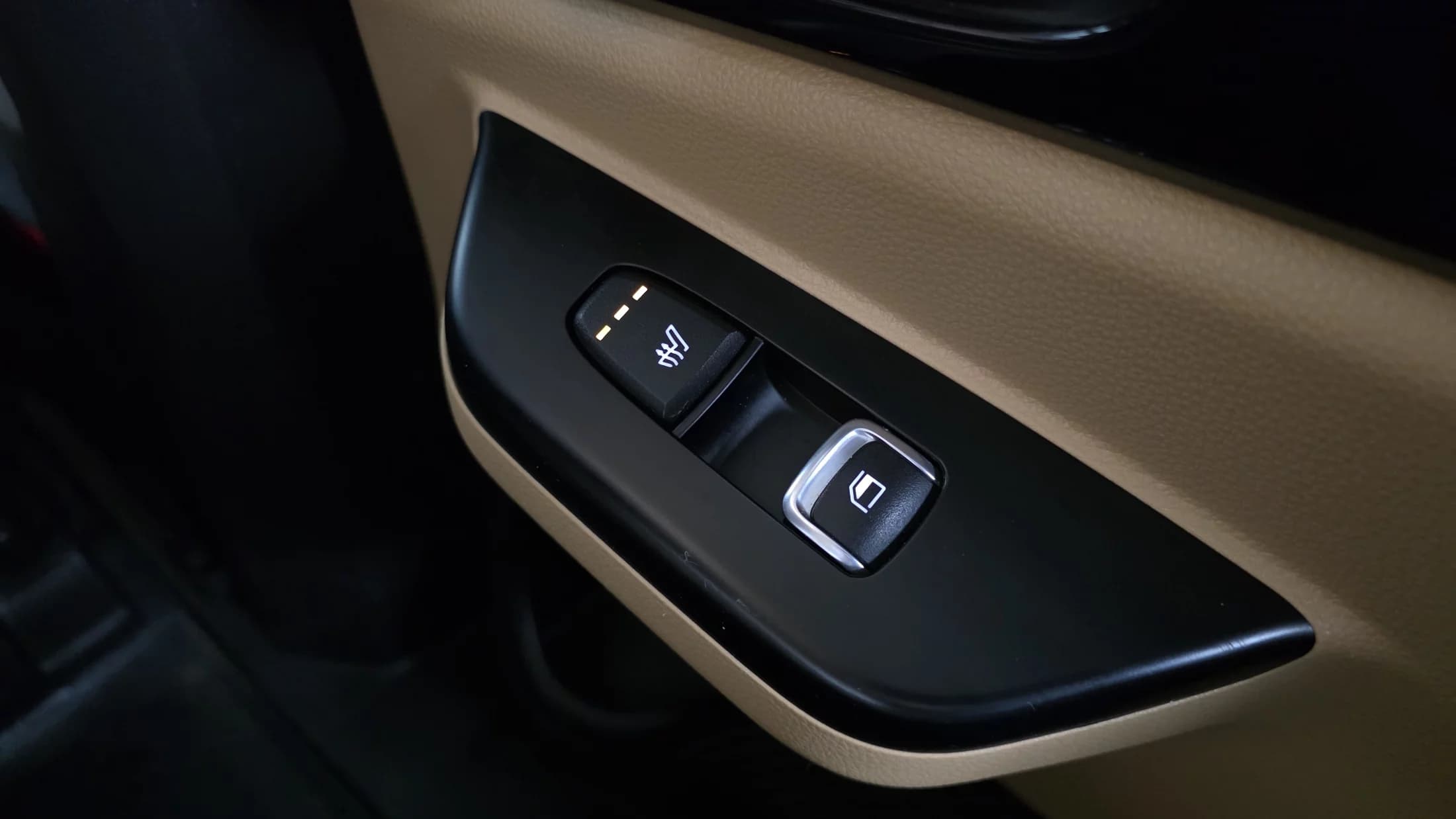 Kia Carnival 11-Seater Prestige, 2023 г. 32485 км. — фото 19