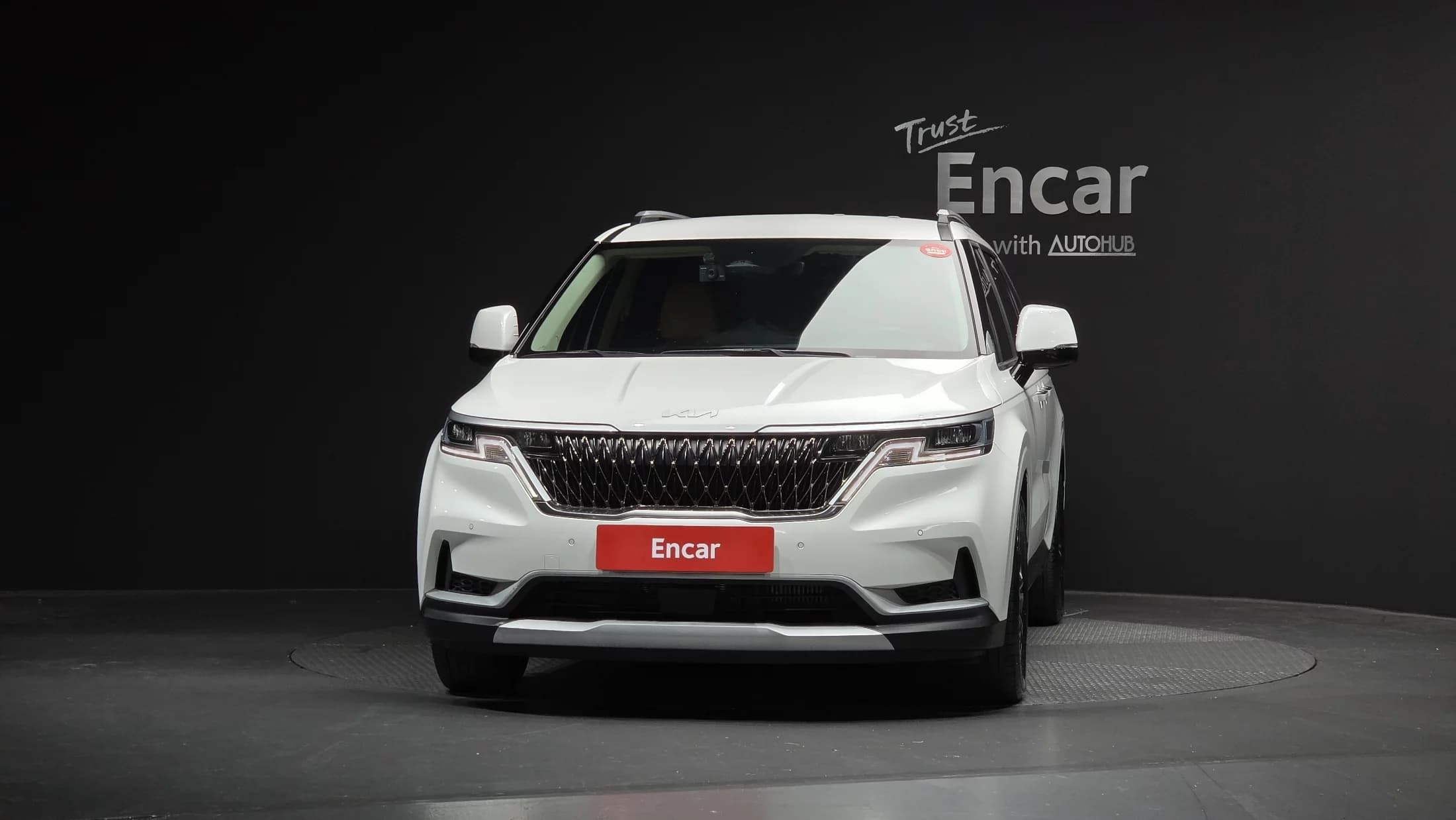 Kia Carnival 11-Seater Prestige, 2023 г. 32485 км. — фото 3