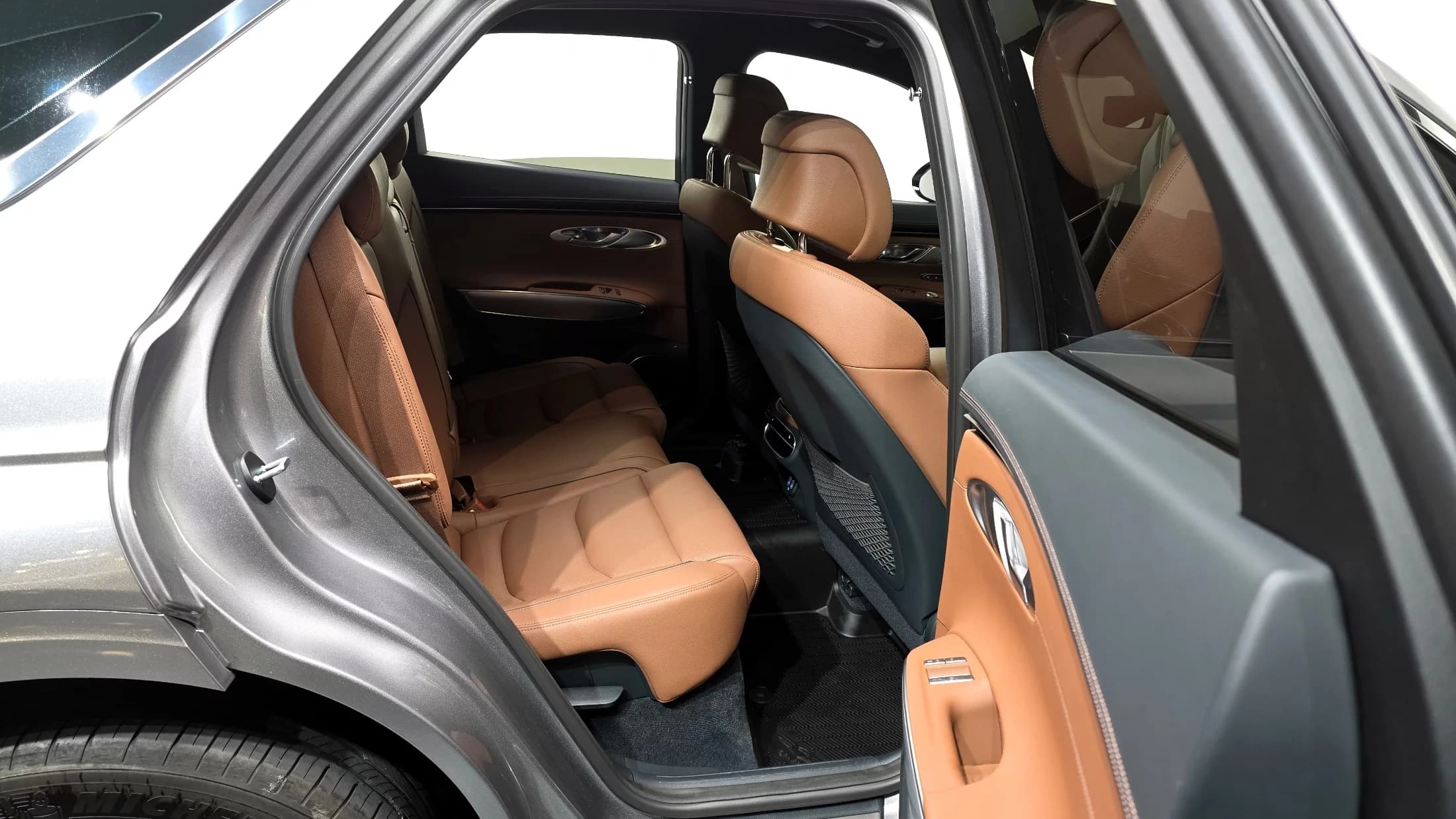 Genesis GV70 2.5T Gasoline AWD, 2022 г. 53249 км. — фото 12