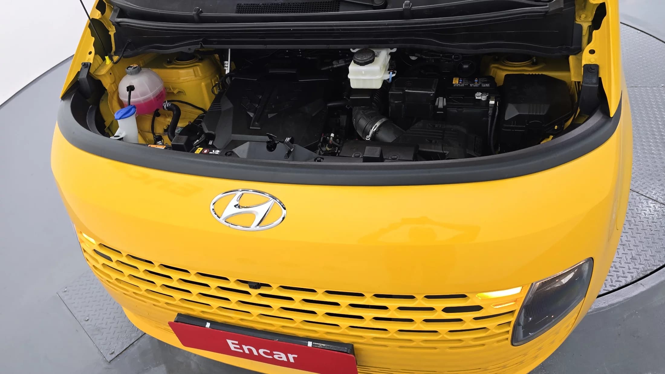 Hyundai Staria L3.5 어린이보호차 11-Seater, 2023 г. 10114 км. — фото 6