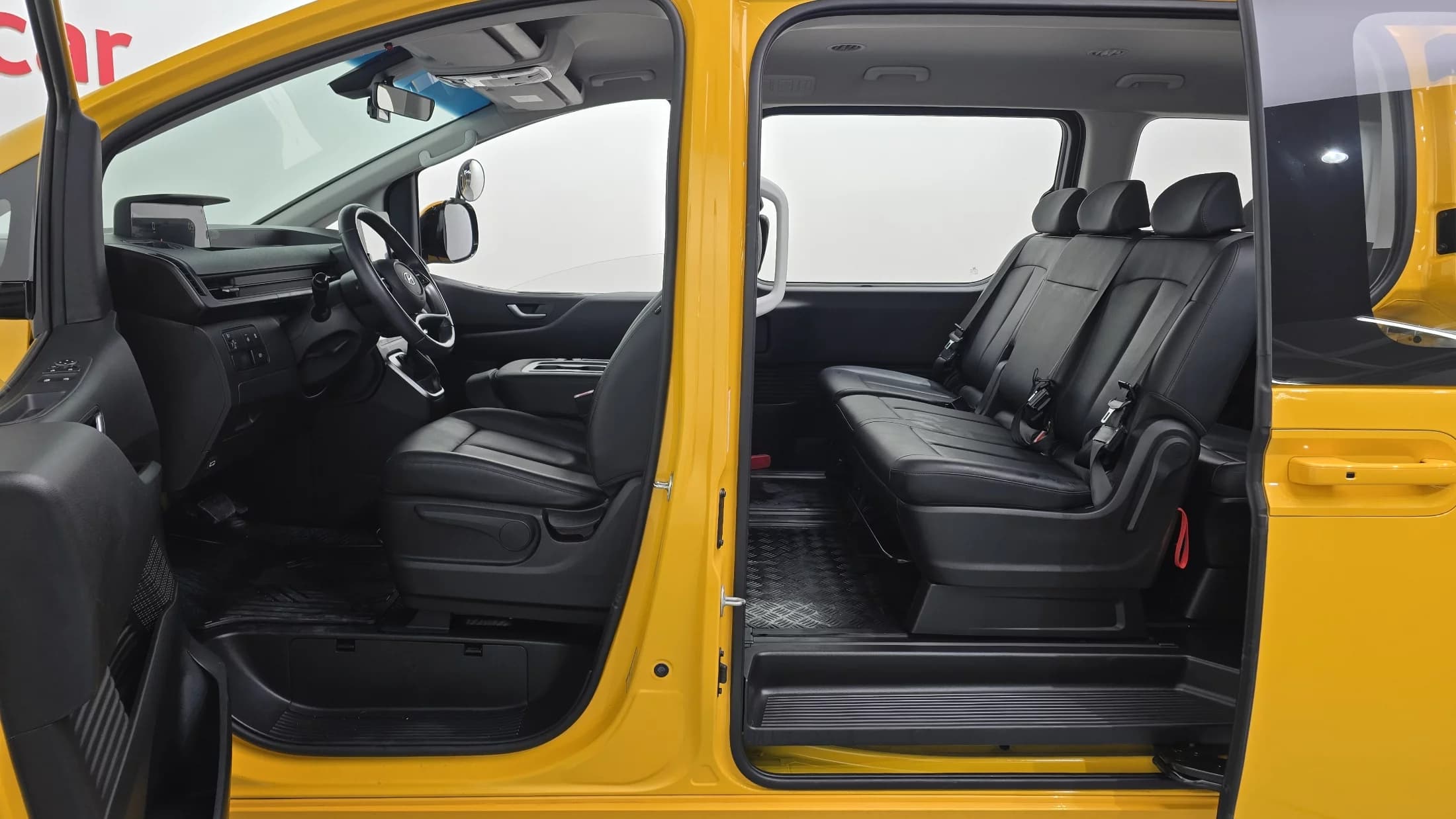 Hyundai Staria L3.5 어린이보호차 11-Seater, 2023 г. 10114 км. — фото 10