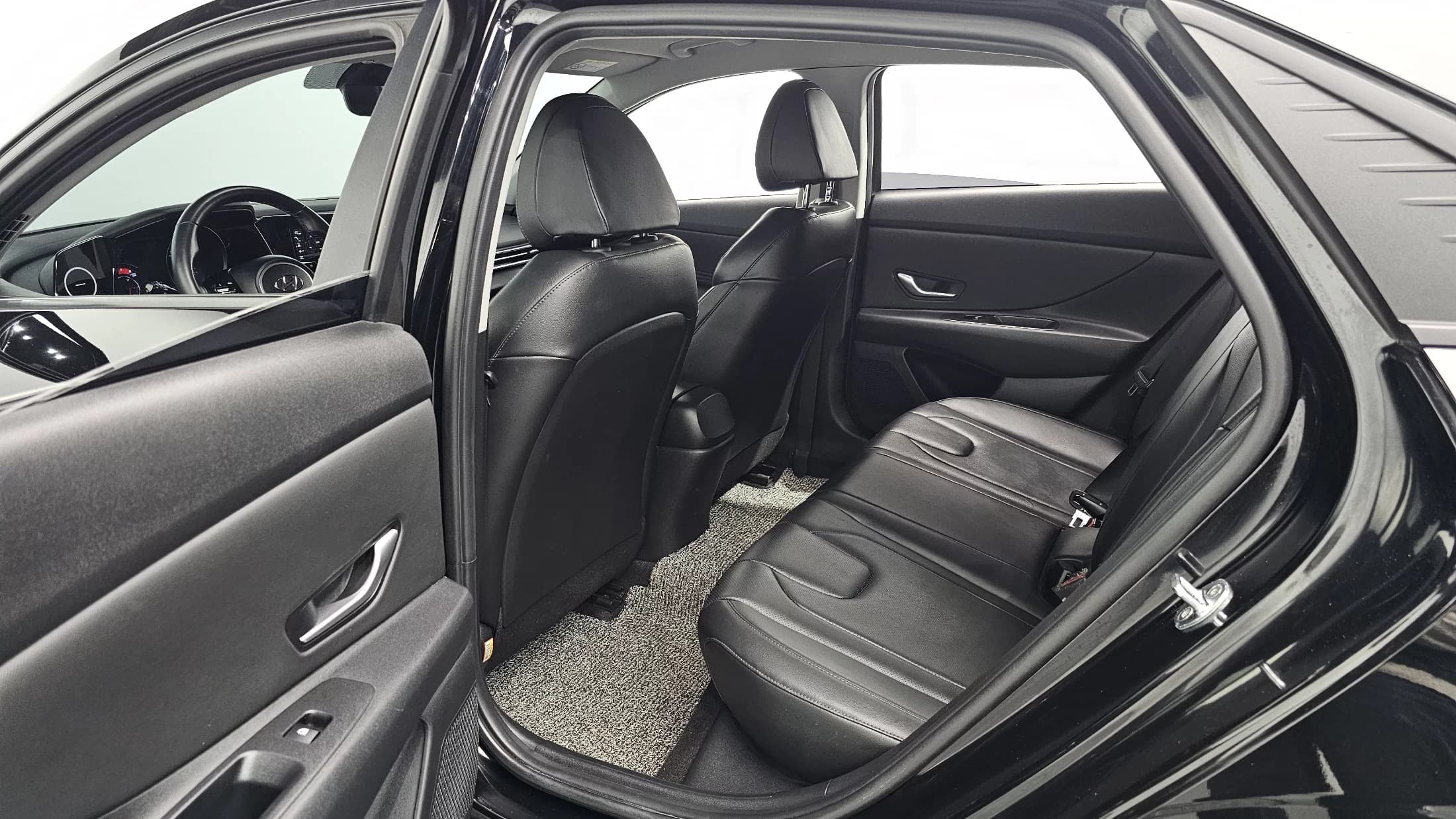 Hyundai AVANTE (Хендай Элантра) 1.6 Modern, 2021 г. 37211 км. — фото 12