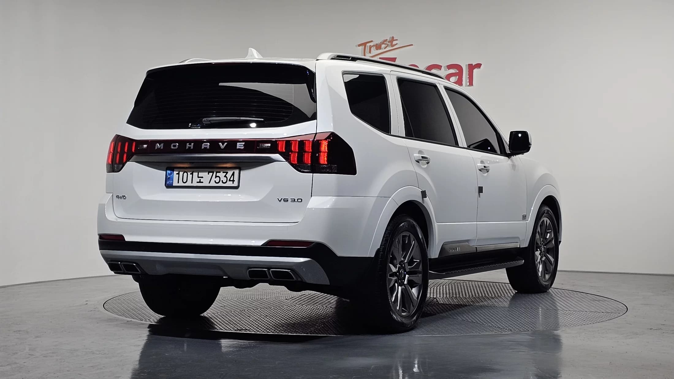 Kia Mohave Diesel 3.0 4WD 7-Seater Masters, 2021 г. 54674 км. — фото 2