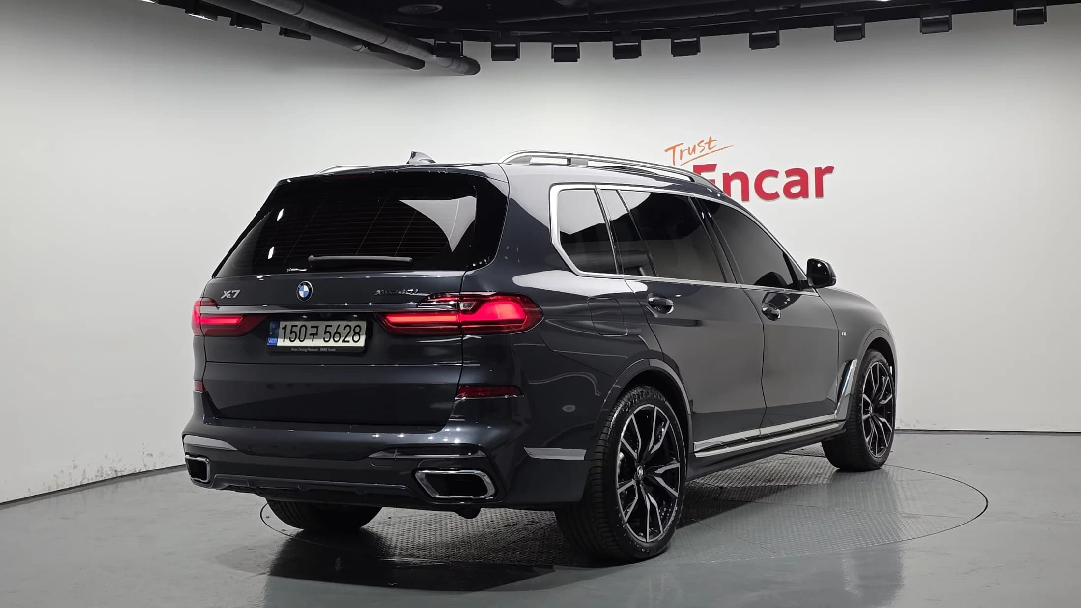 BMW X7 xDrive 40i M Sport 6STR, 2021 г. 30588 км. — фото 2